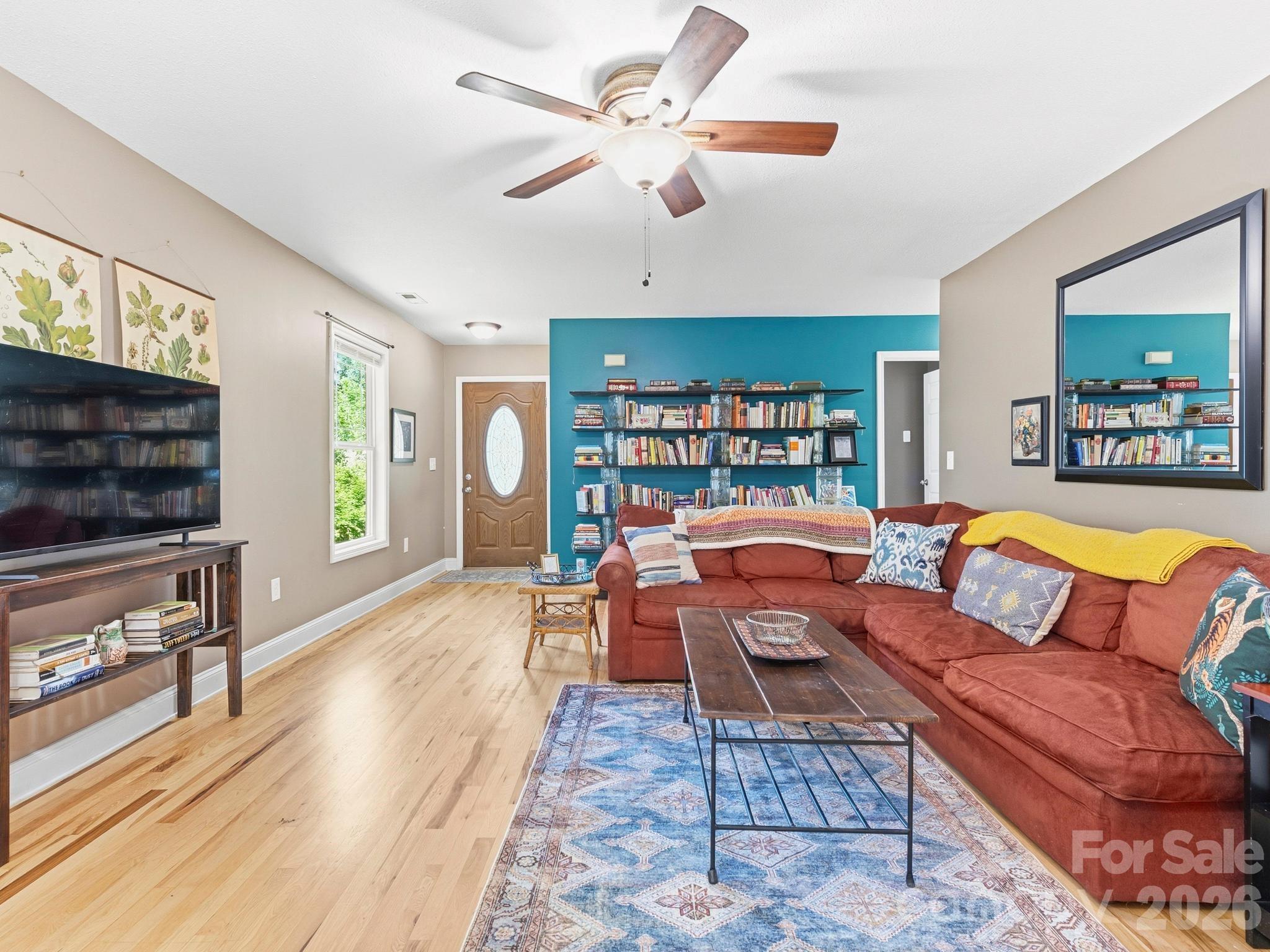 24 Hilldale Road — Asheville