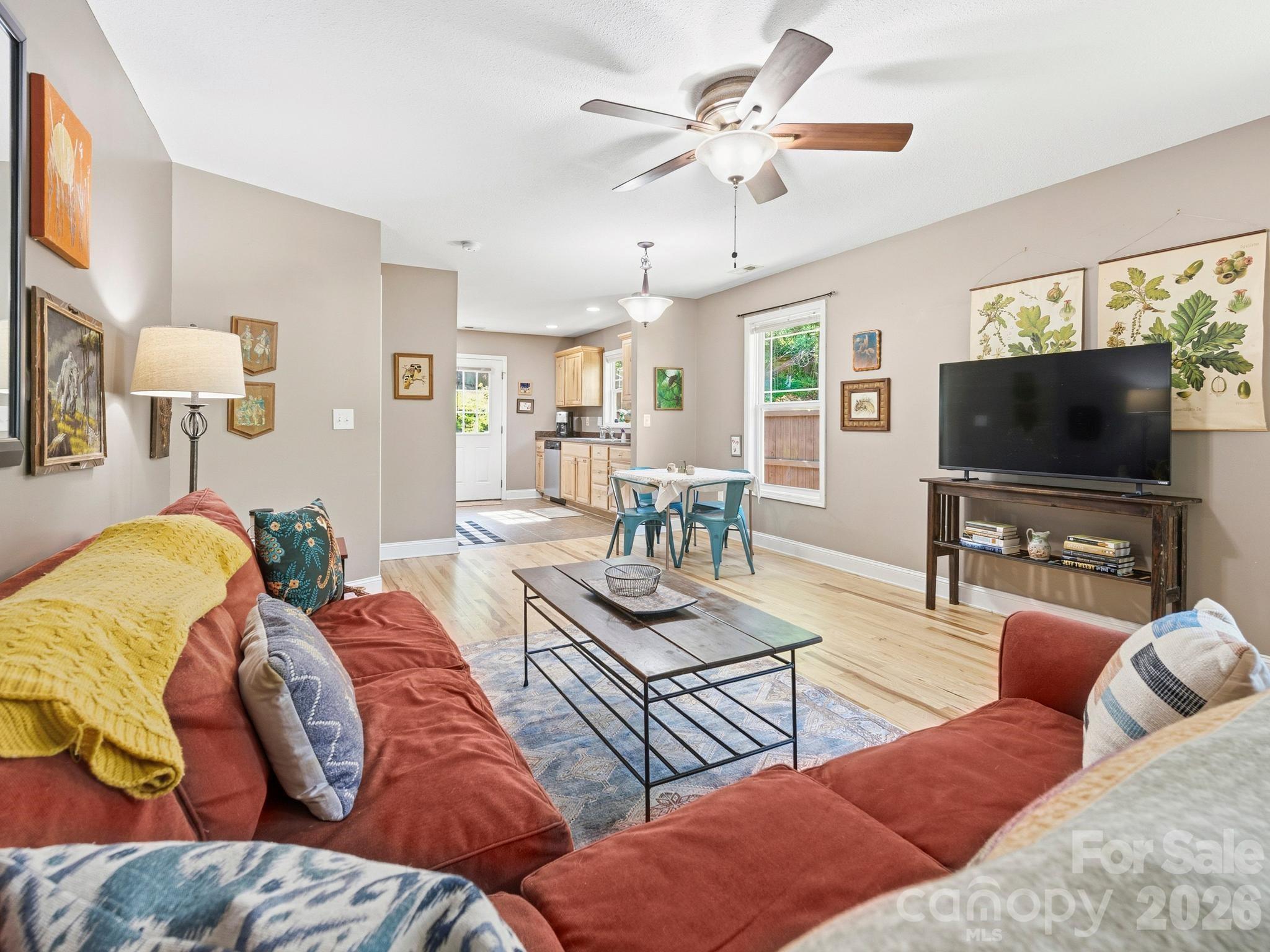 24 Hilldale Road — Asheville