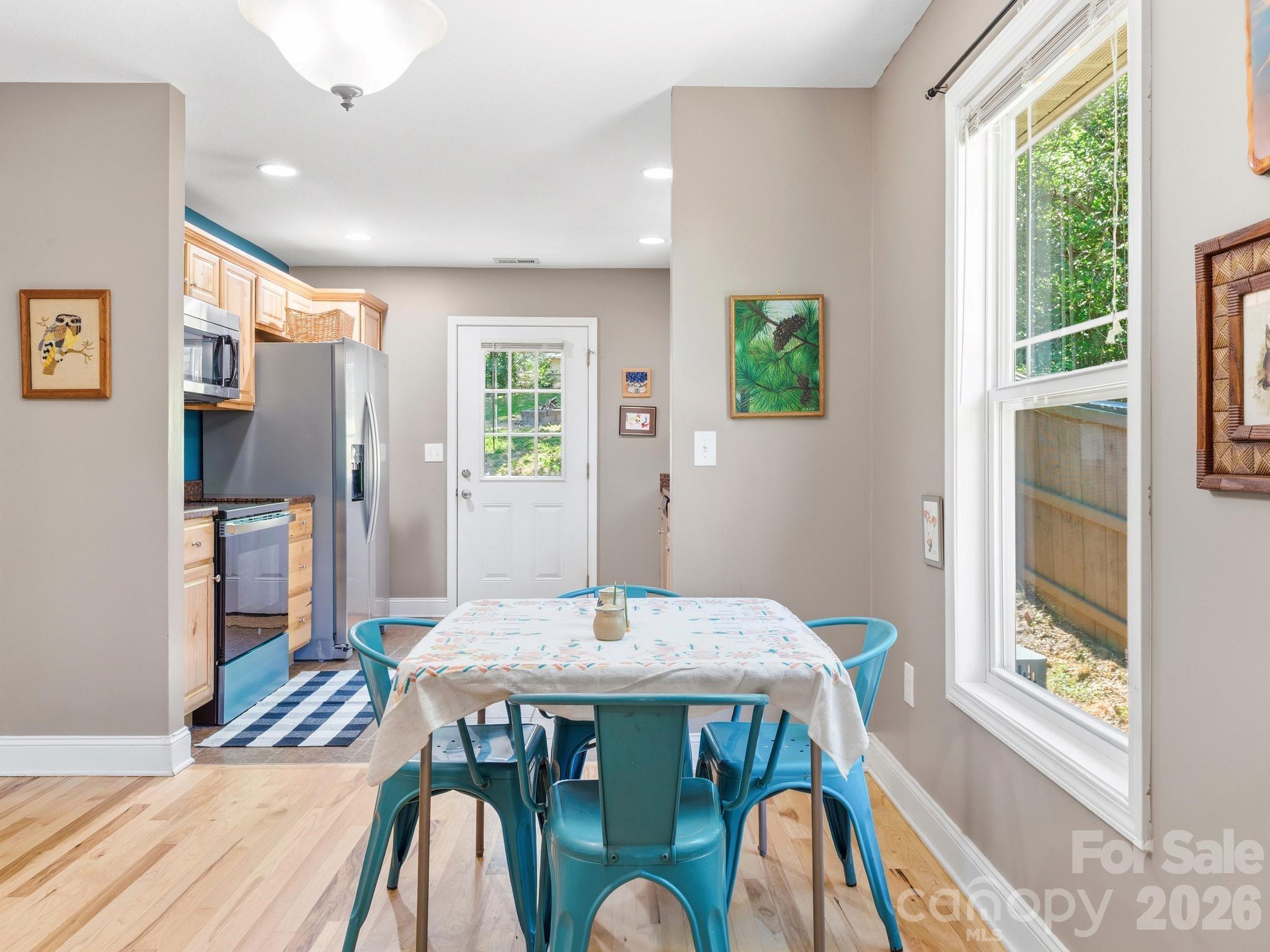 24 Hilldale Road — Asheville