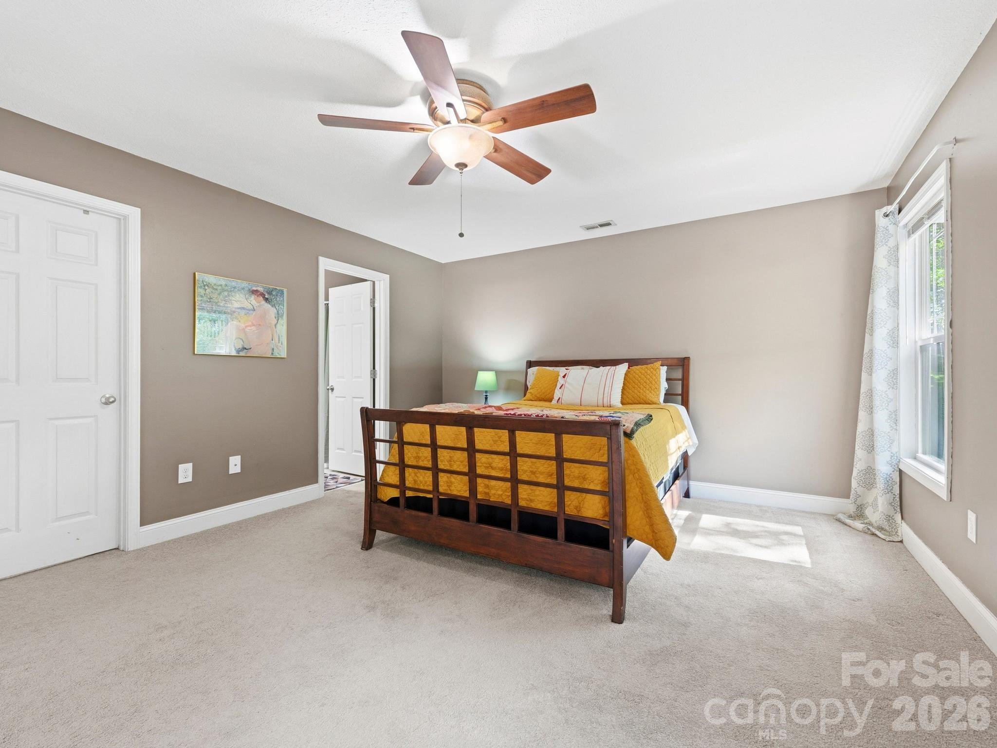 24 Hilldale Road — Asheville