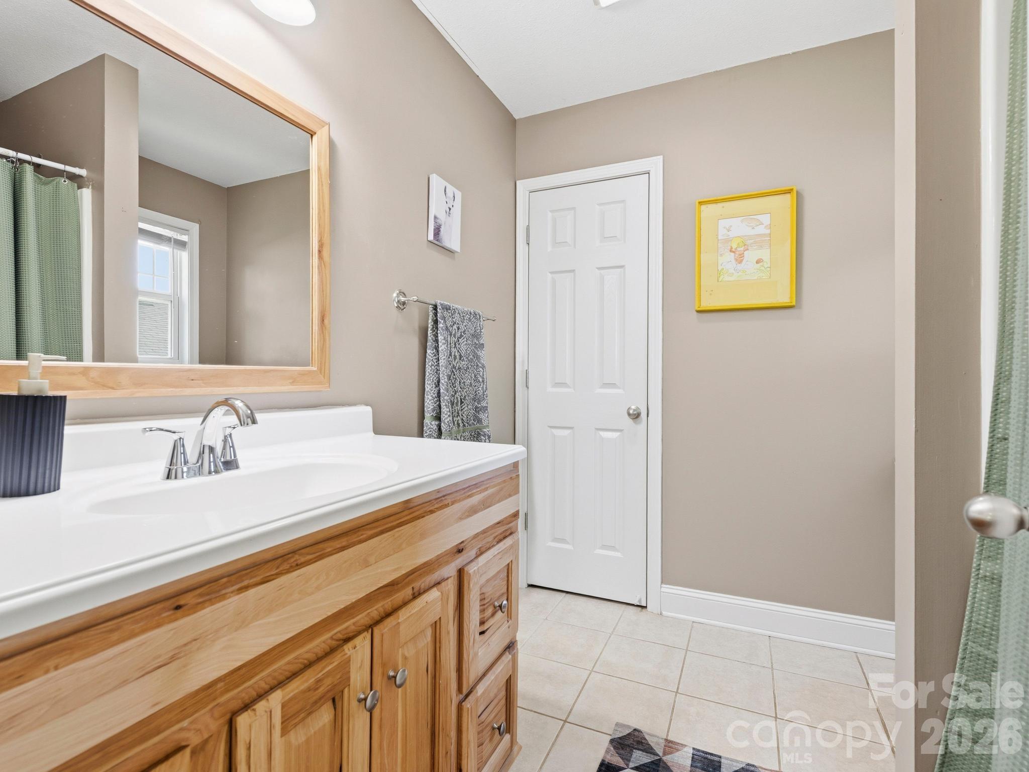 24 Hilldale Road — Asheville