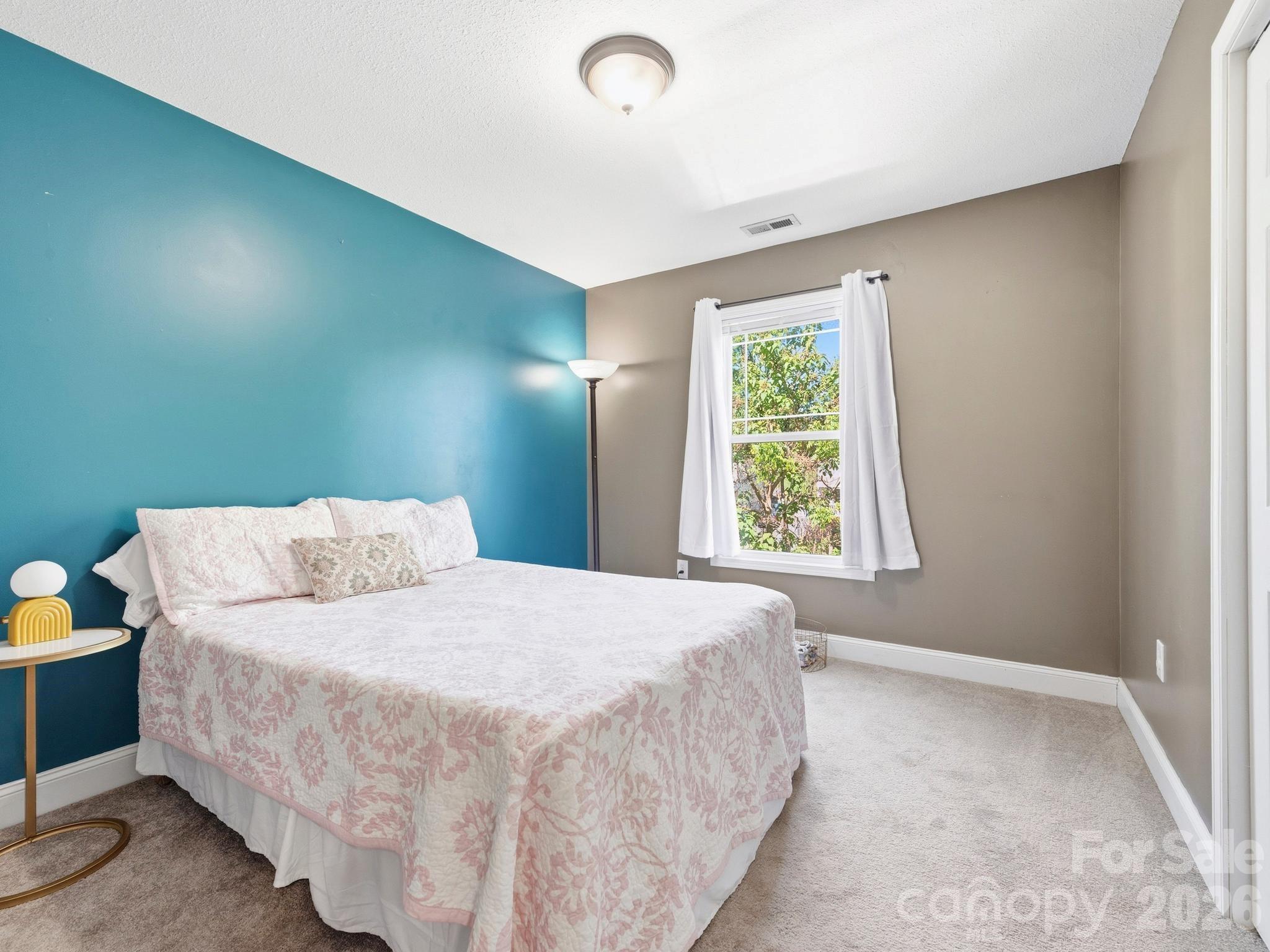 24 Hilldale Road — Asheville