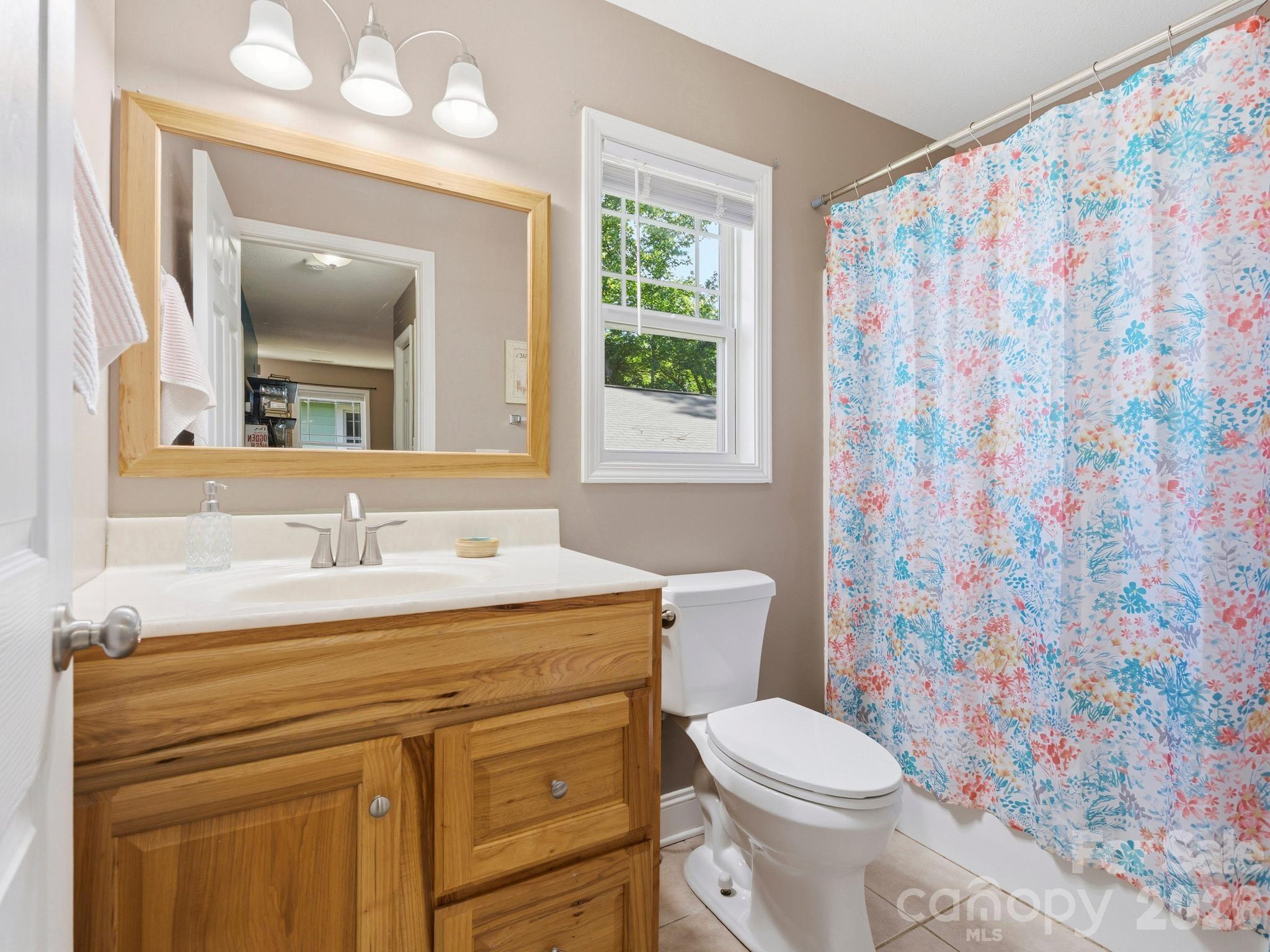 24 Hilldale Road — Asheville