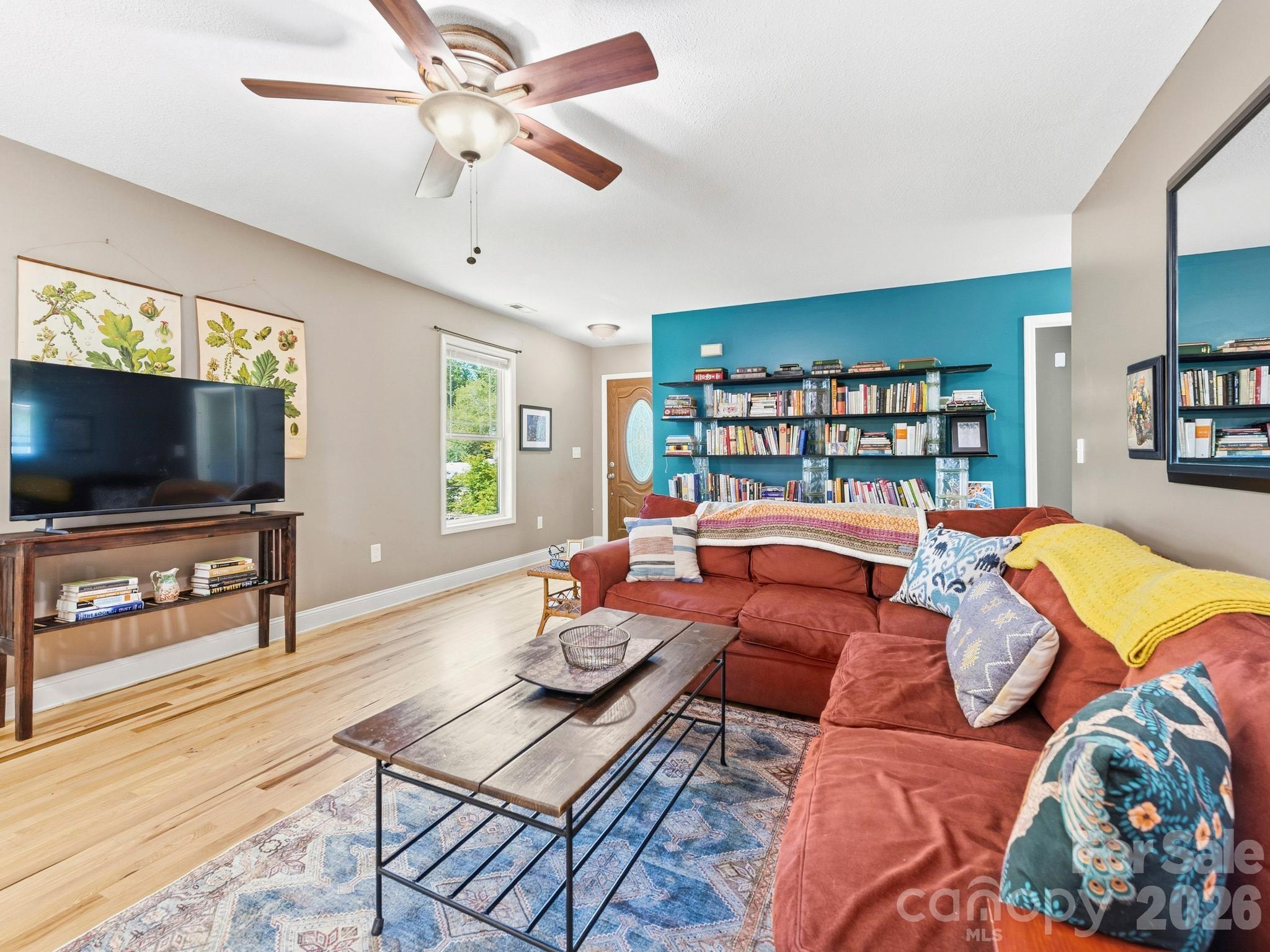 24 Hilldale Road — Asheville