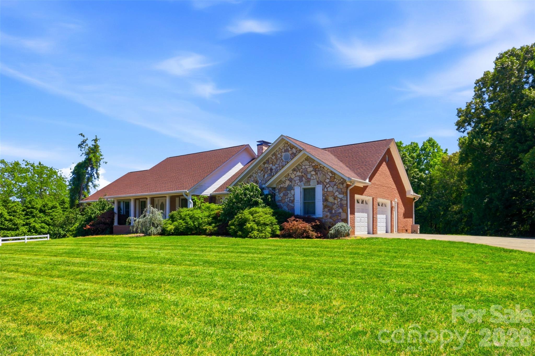 6181 Willowbottom Road — Hickory