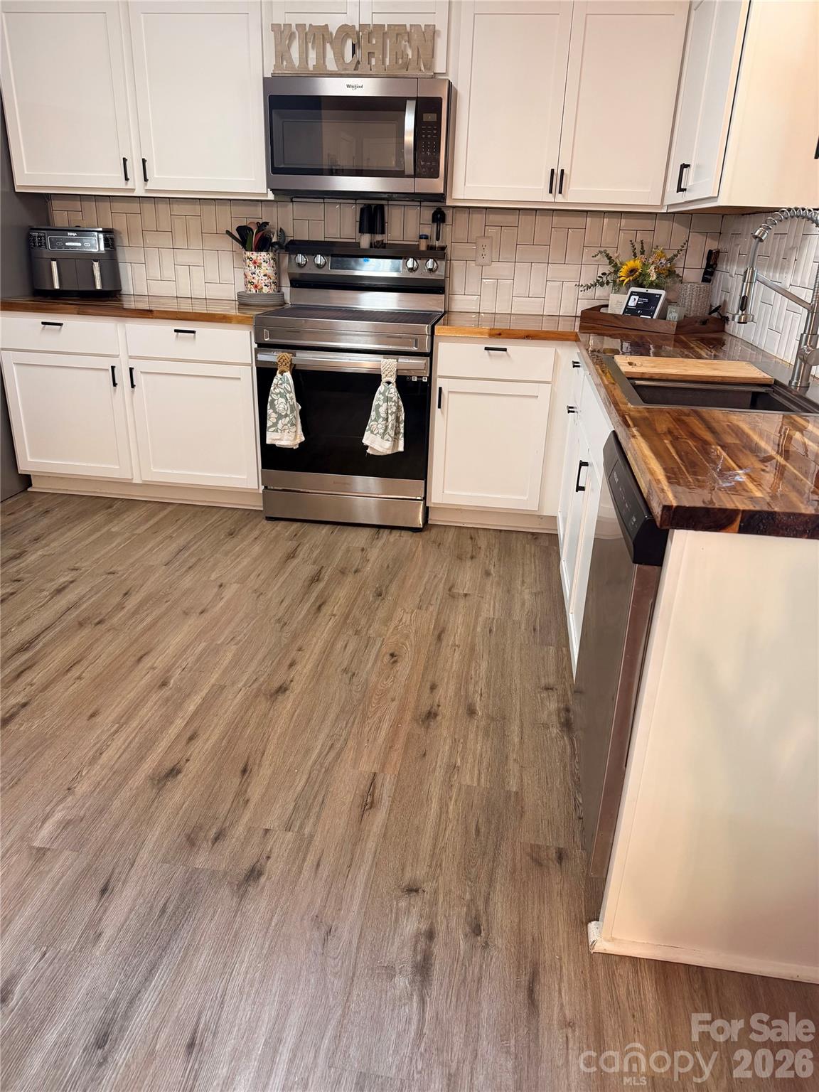 2212 Pinnacle View Drive — Kings Mountain