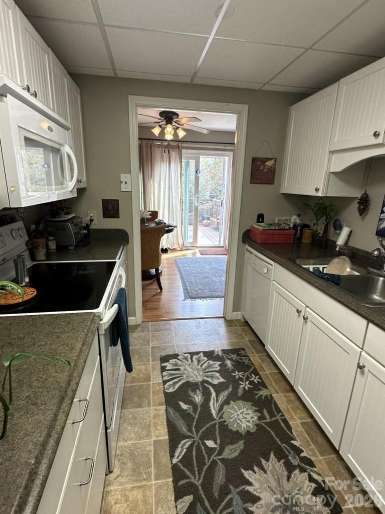 99 Willow Way — Hendersonville