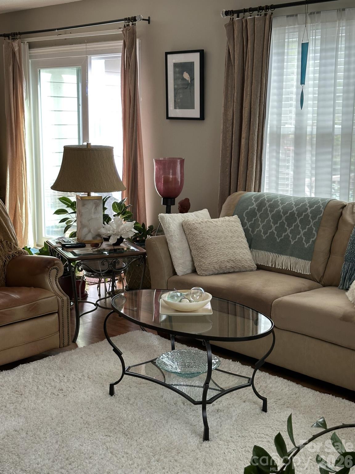99 Willow Way — Hendersonville