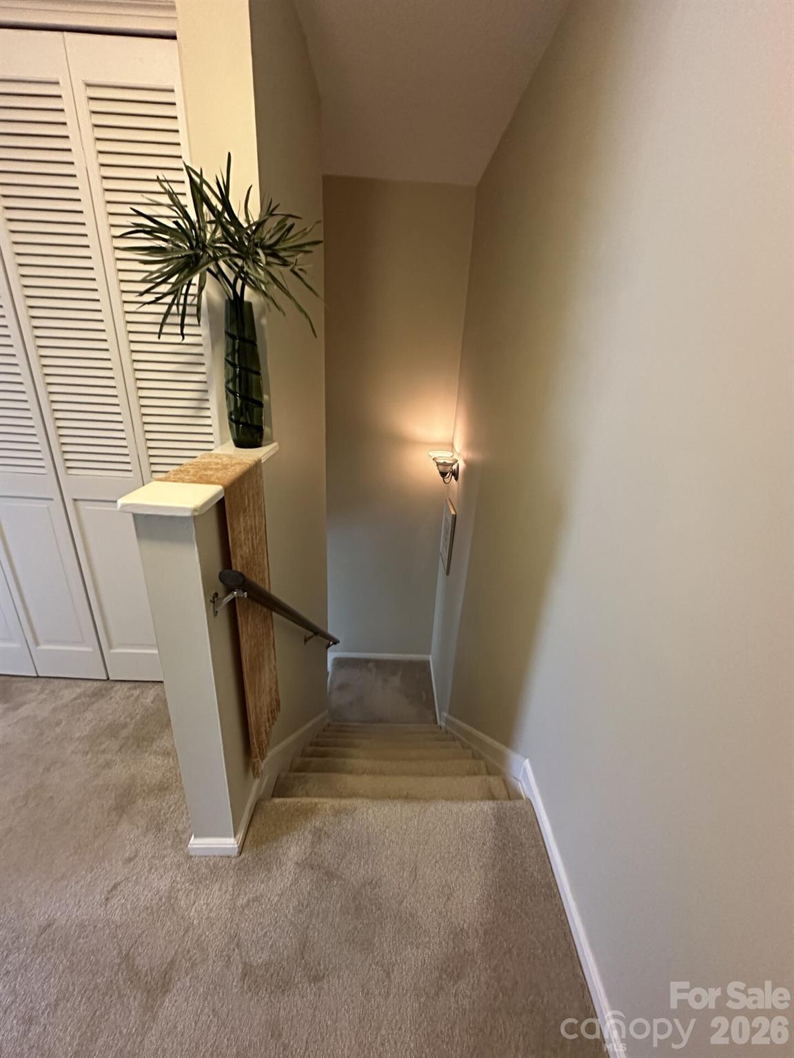 99 Willow Way — Hendersonville