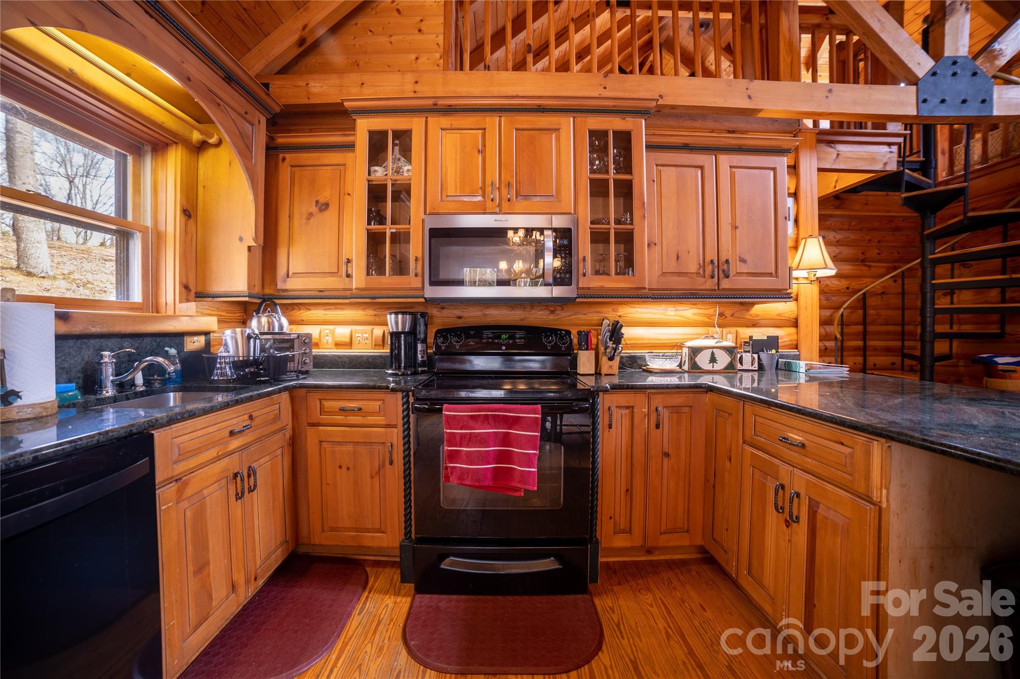 682 Rock House Road — Hot Springs