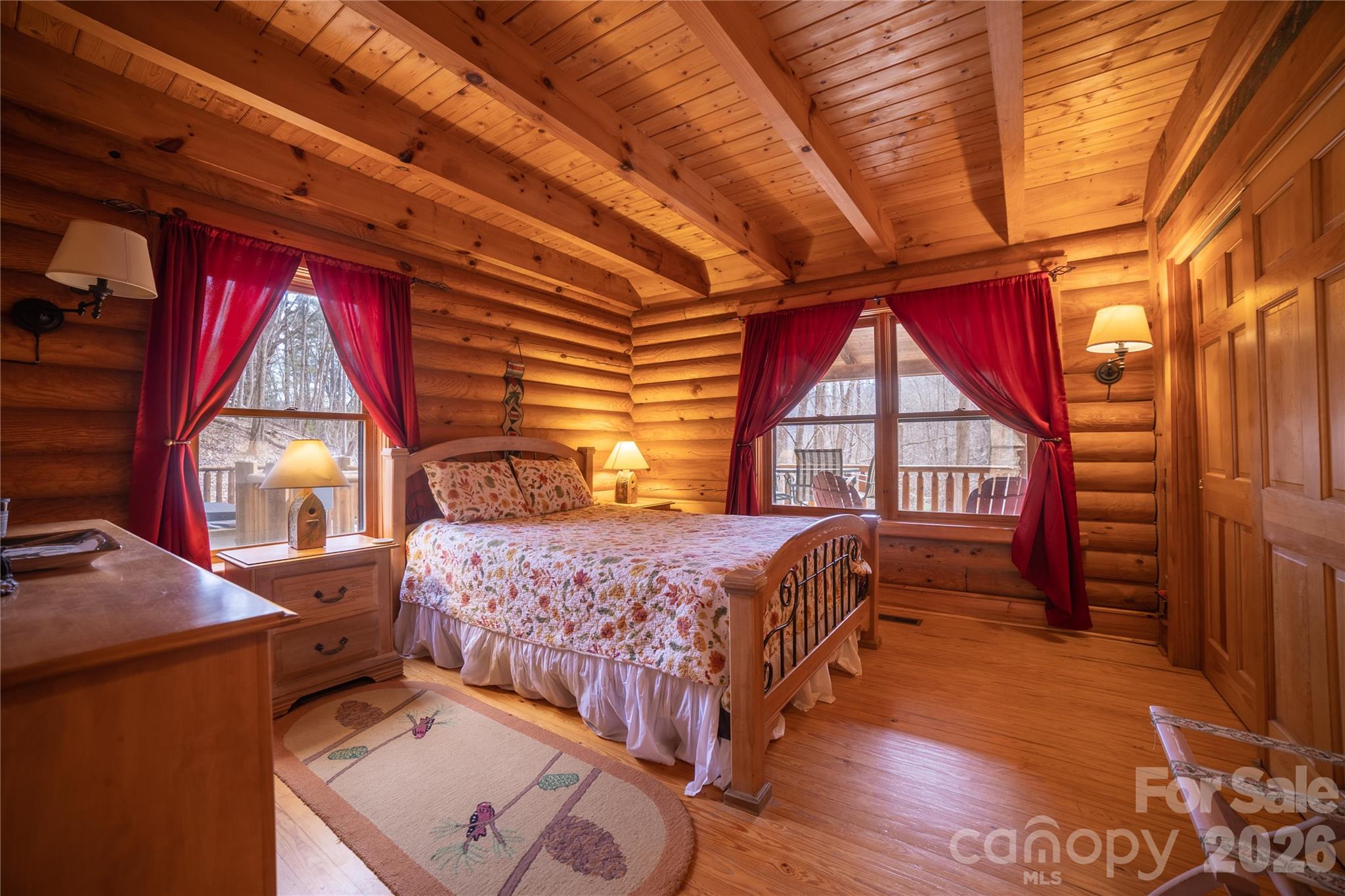 682 Rock House Road — Hot Springs