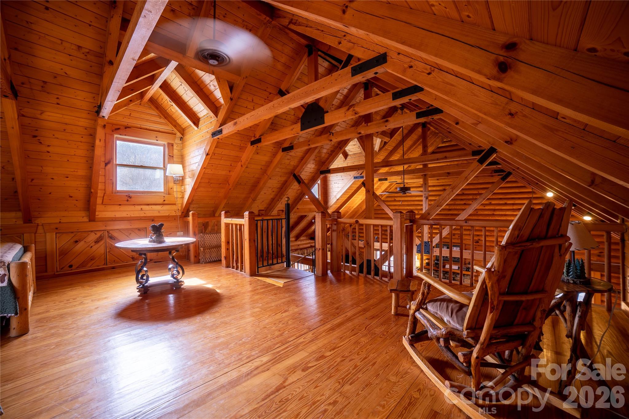 682 Rock House Road — Hot Springs