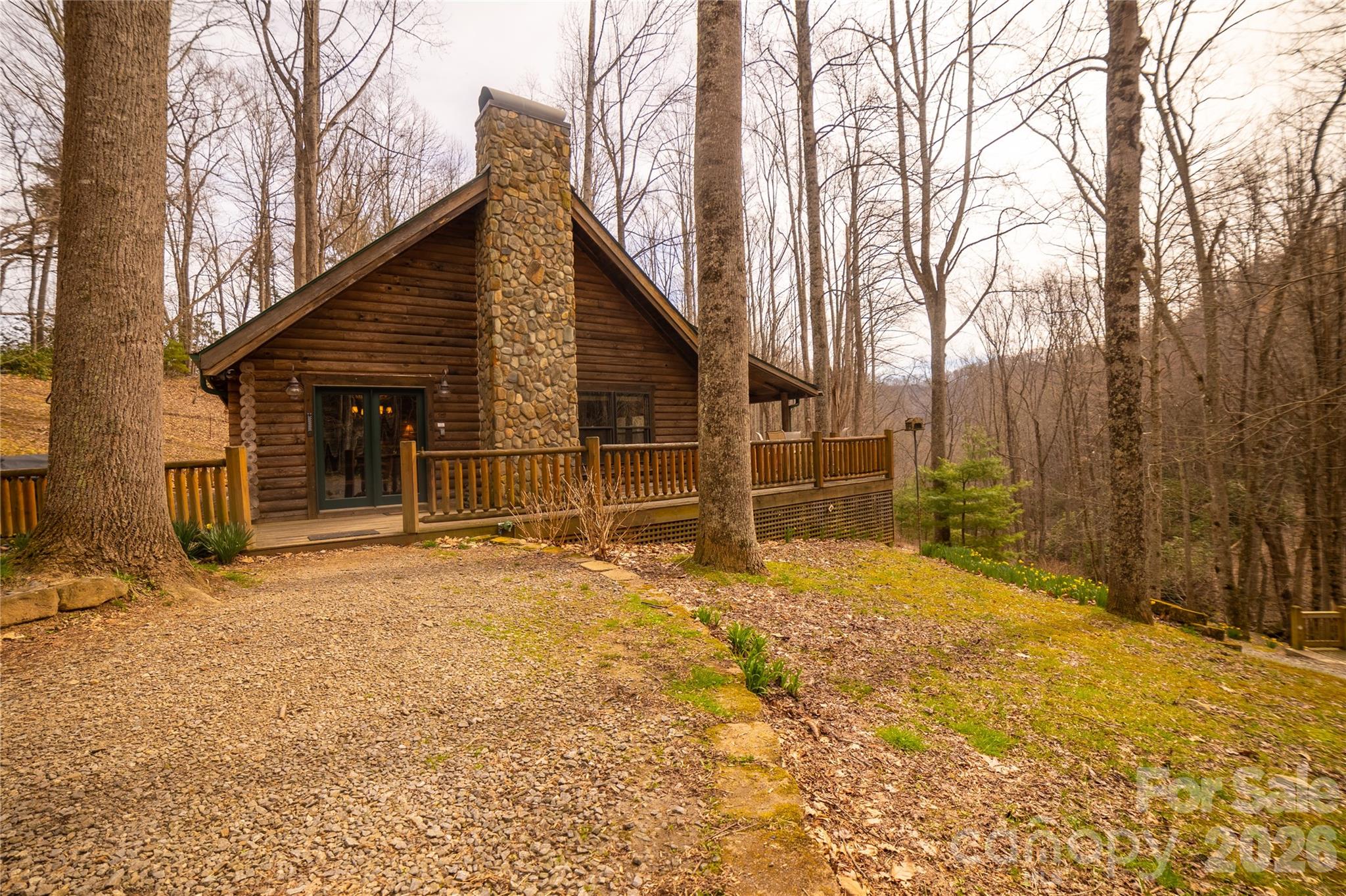 682 Rock House Road — Hot Springs