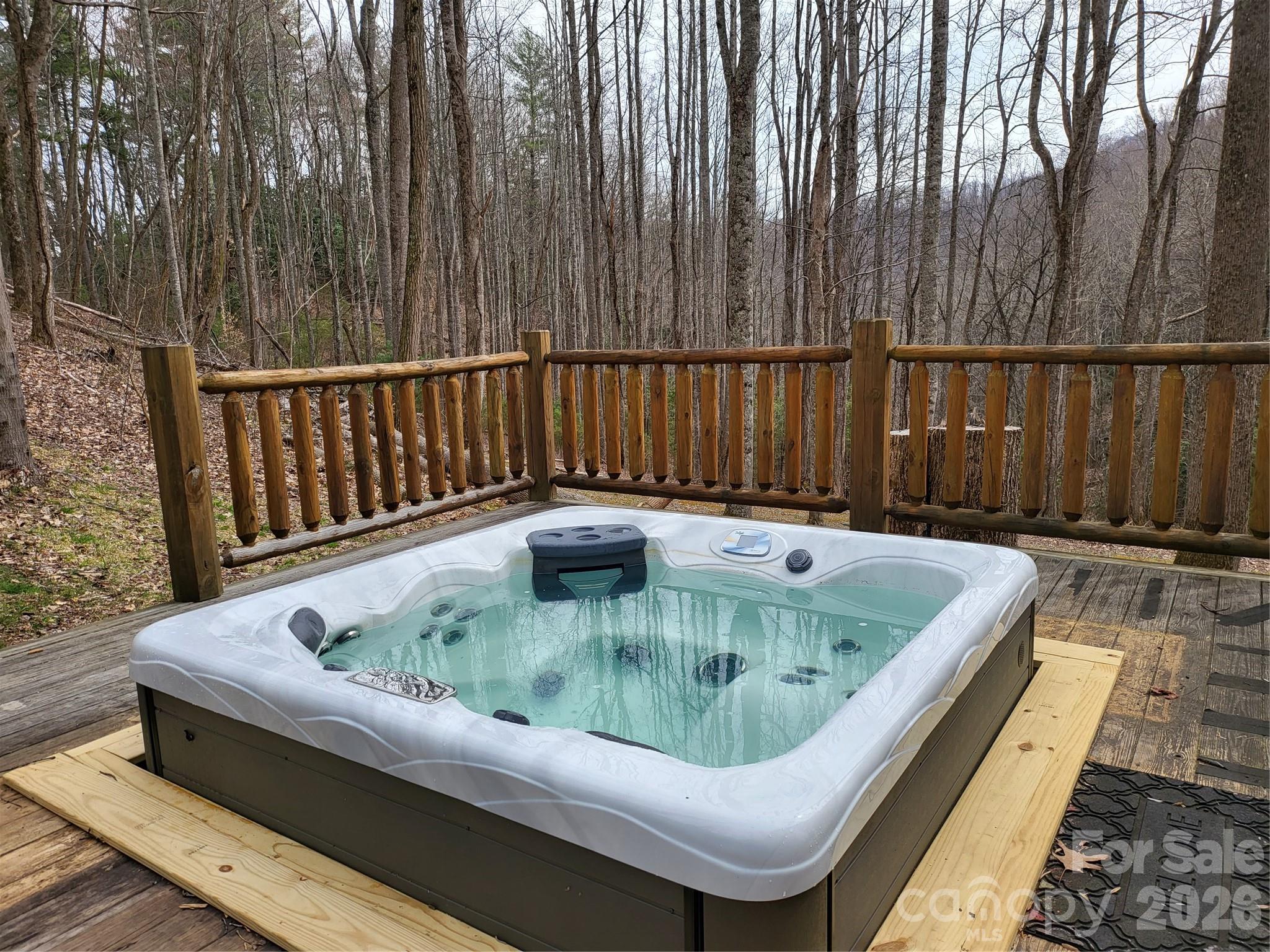 682 Rock House Road — Hot Springs