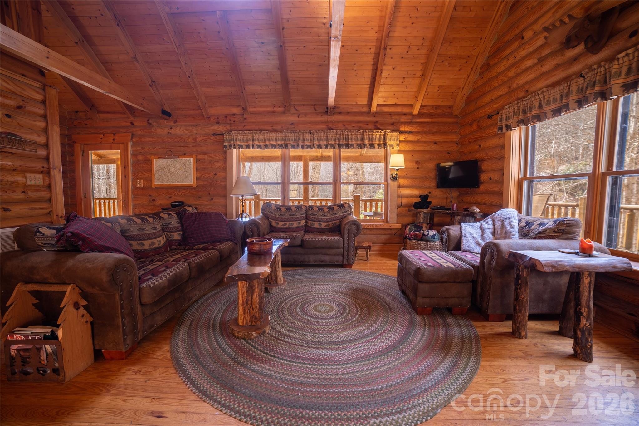 682 Rock House Road — Hot Springs