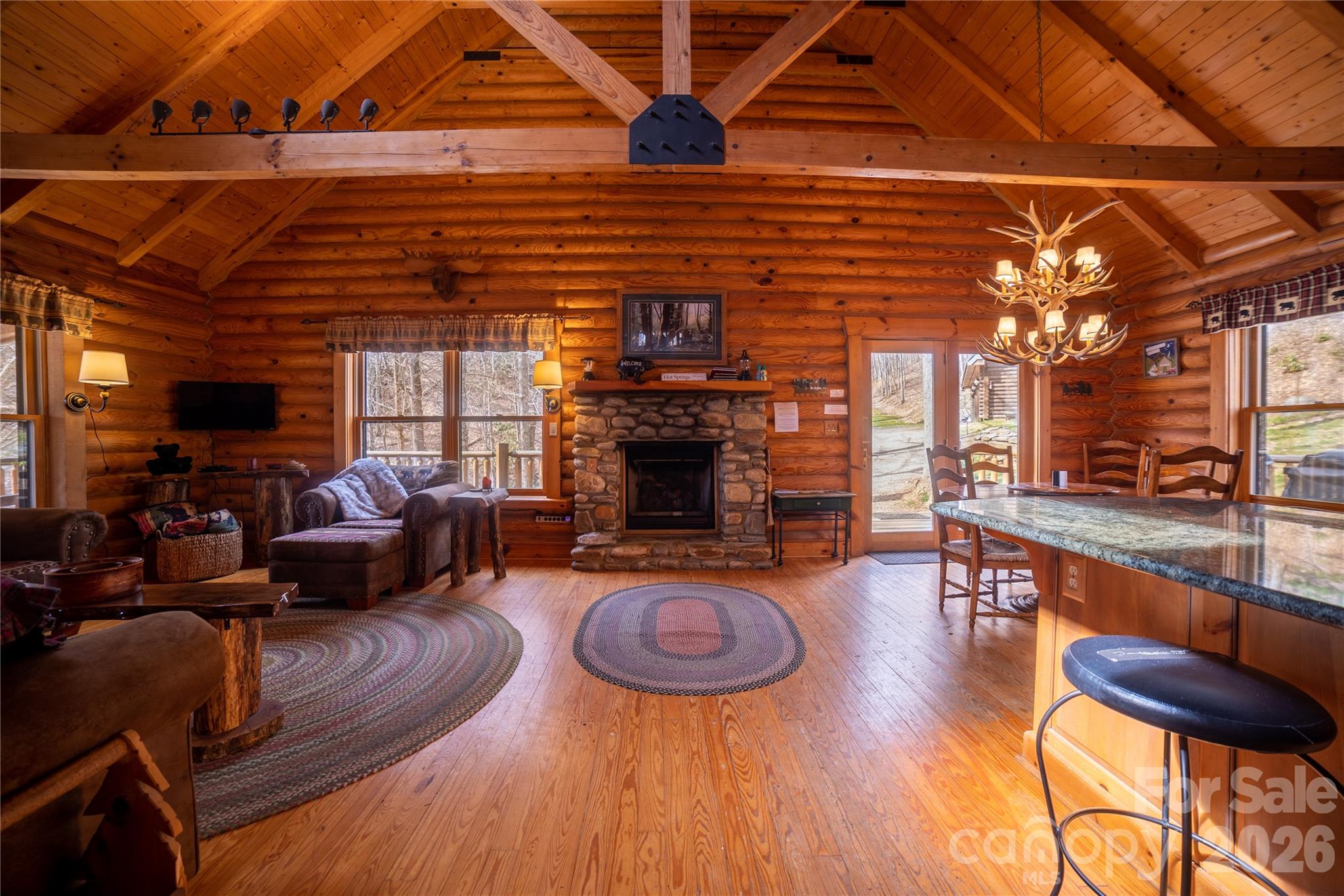 682 Rock House Road — Hot Springs