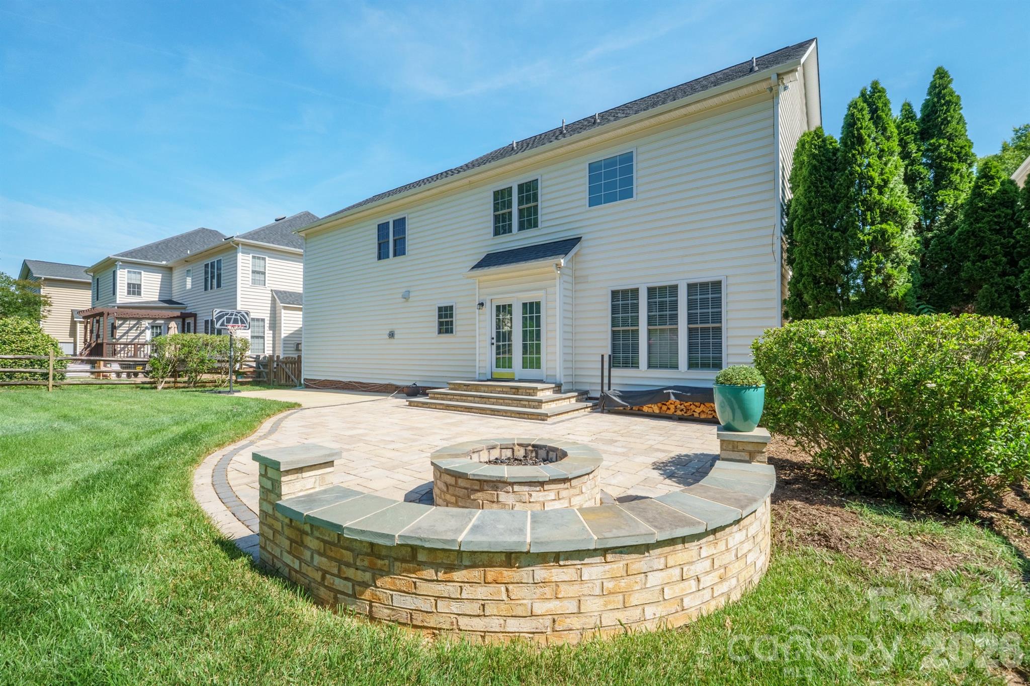 14506 Harvington Drive — Huntersville