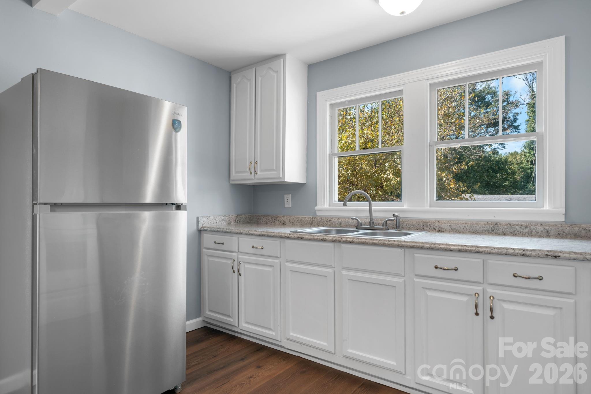 728 21st Street SW — Hickory