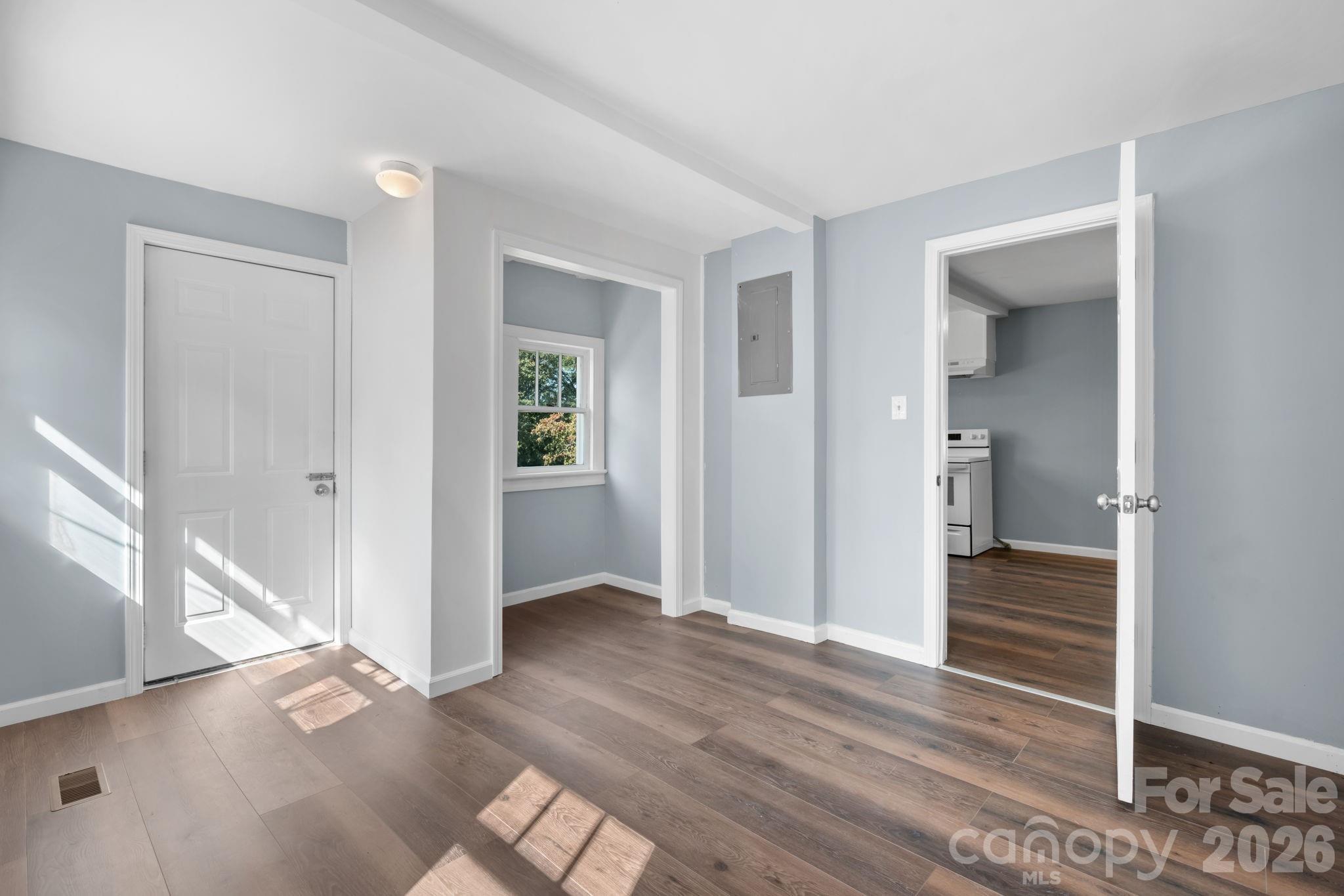 728 21st Street SW — Hickory