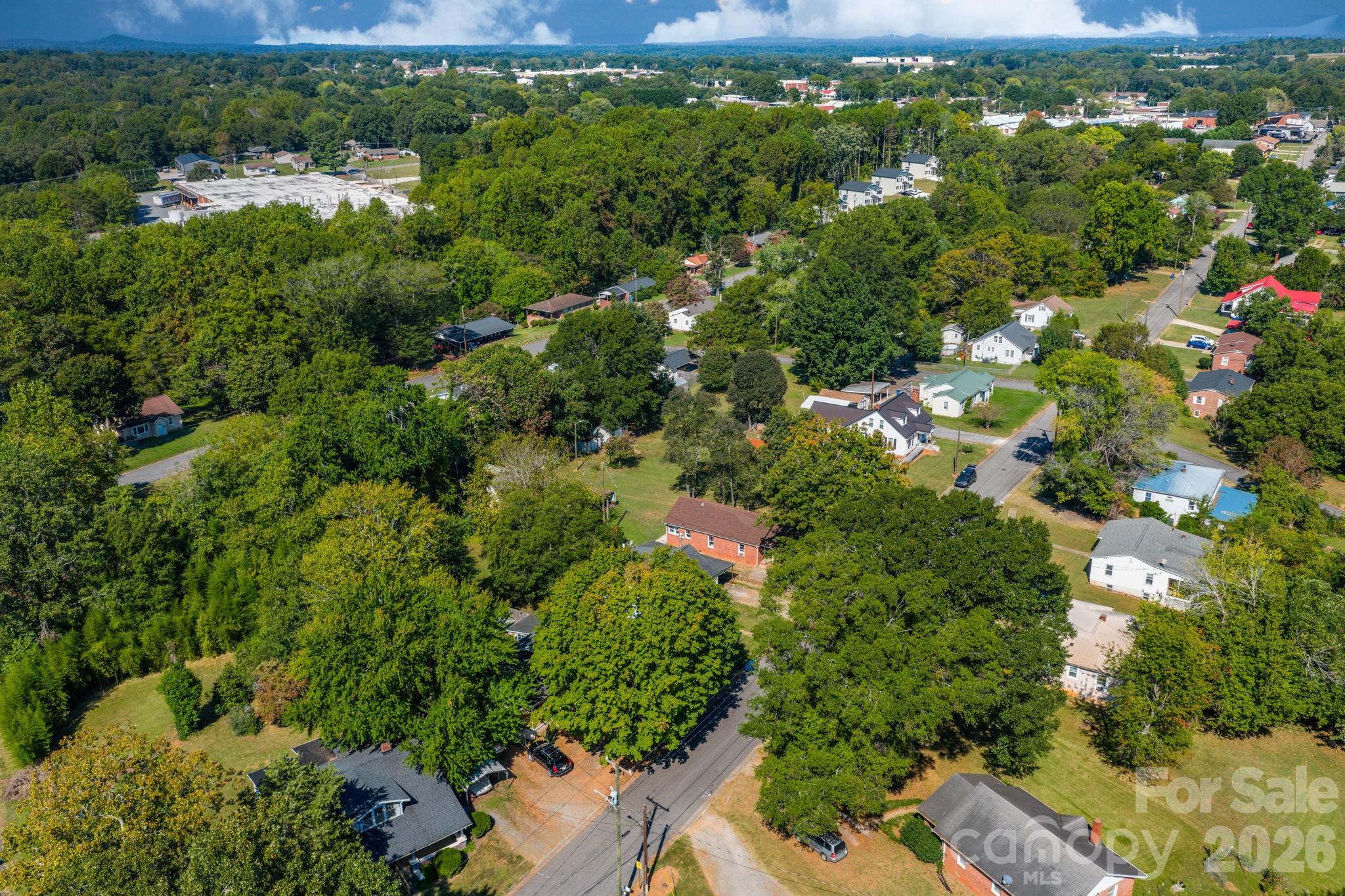 728 21st Street SW — Hickory