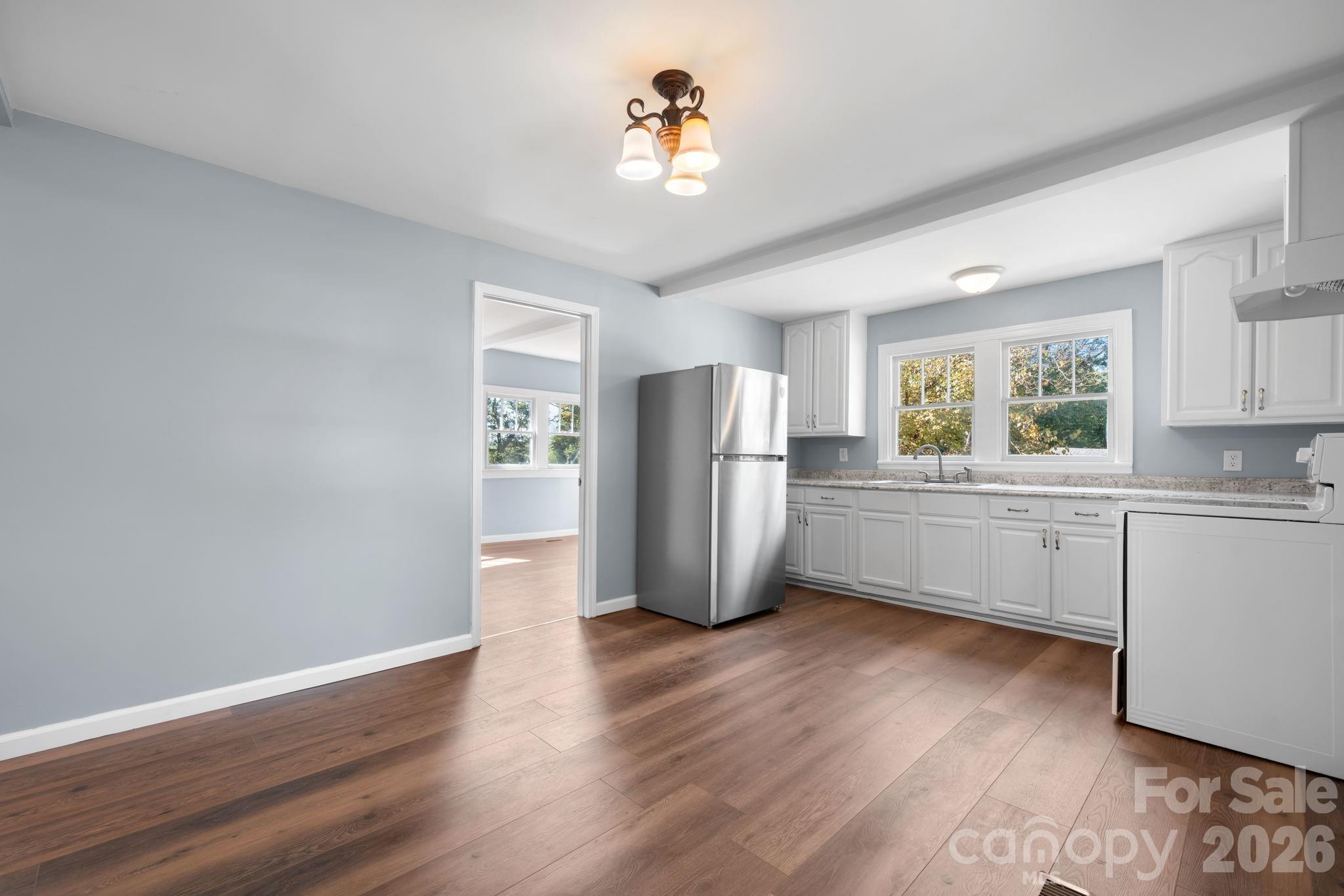 728 21st Street SW — Hickory