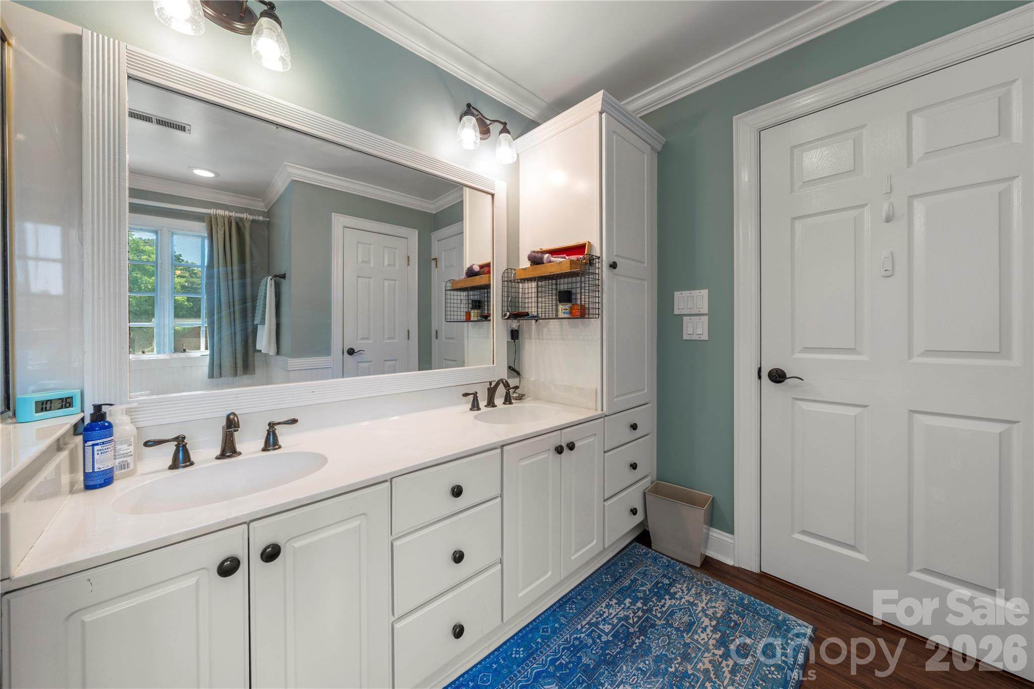 270 Sunset Drive SE — Concord