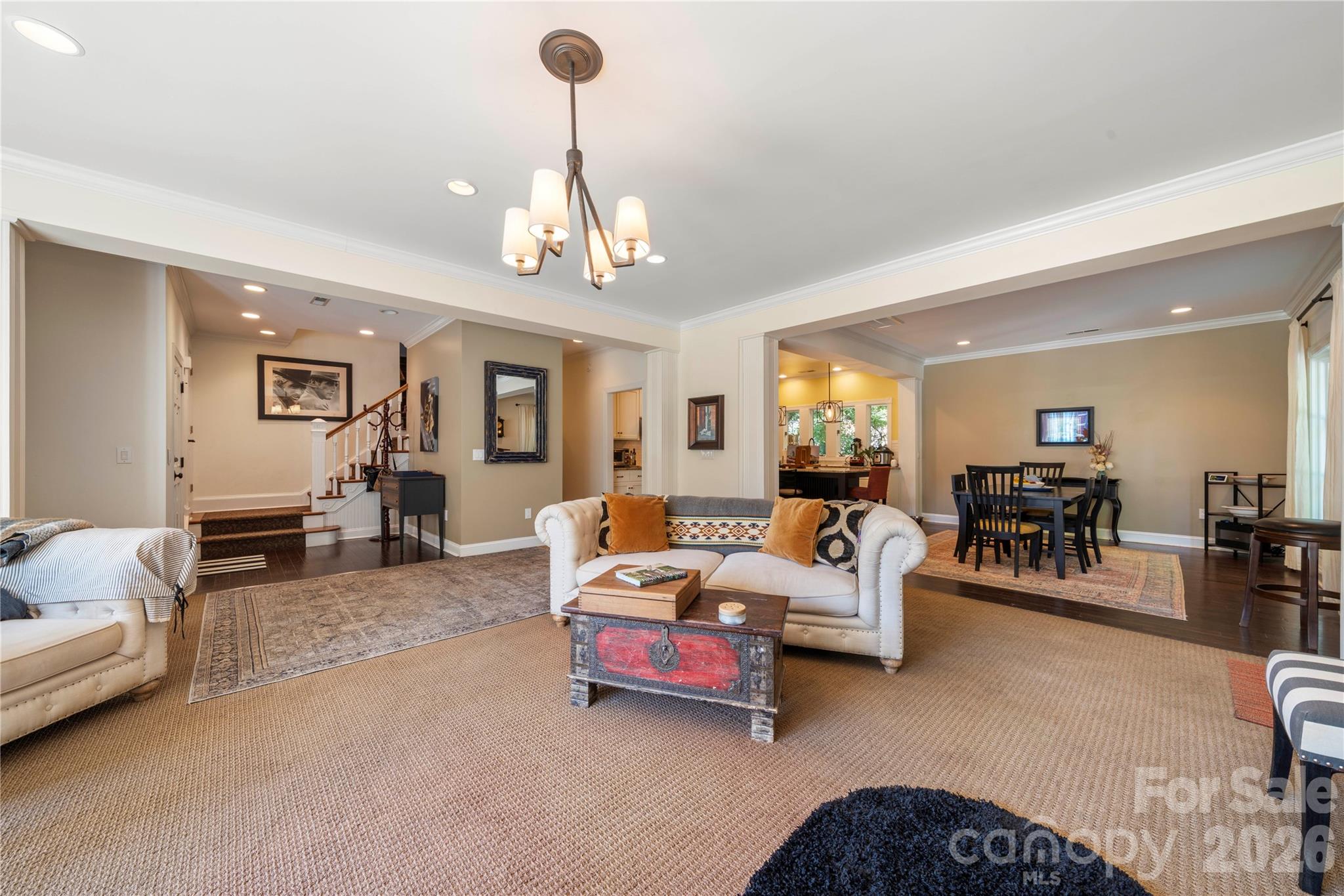 270 Sunset Drive SE — Concord