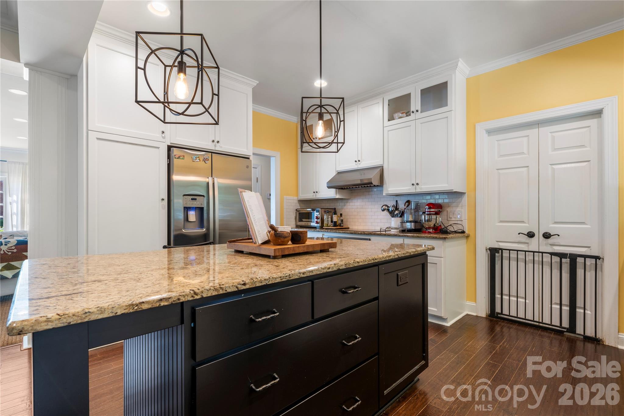 270 Sunset Drive SE — Concord