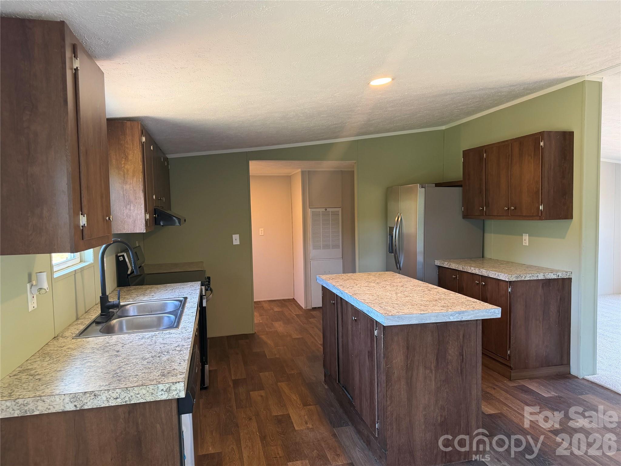 1962 Norman Parker Road — Lawndale