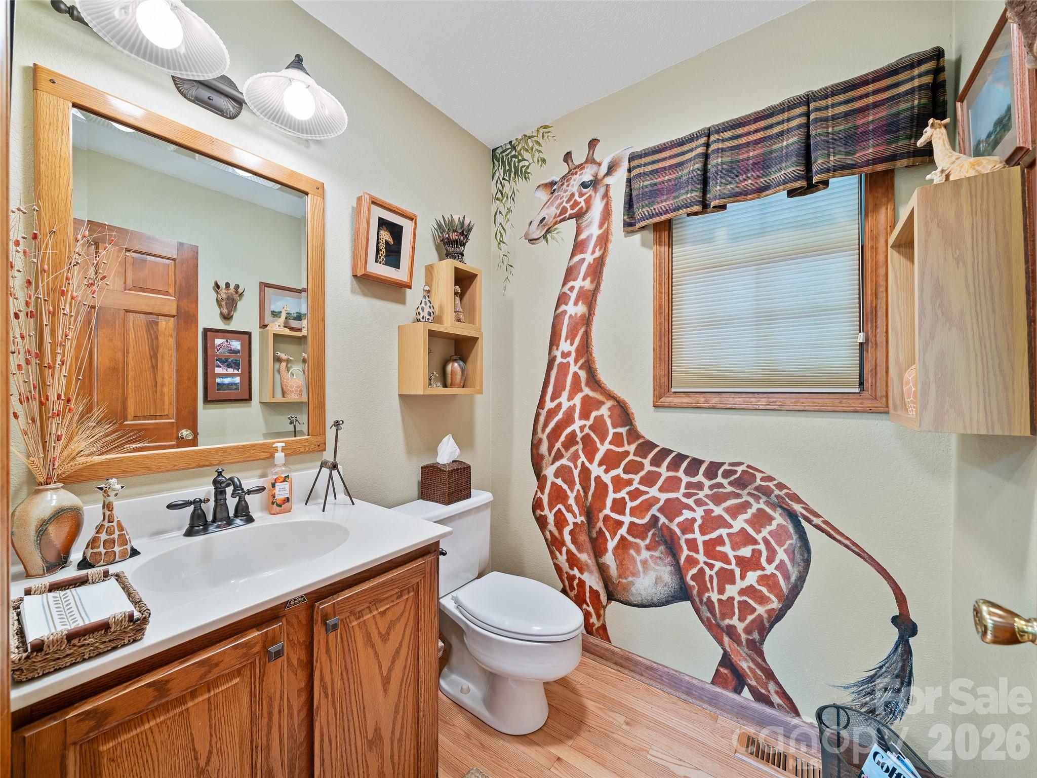 210 Shepard Way — Burnsville