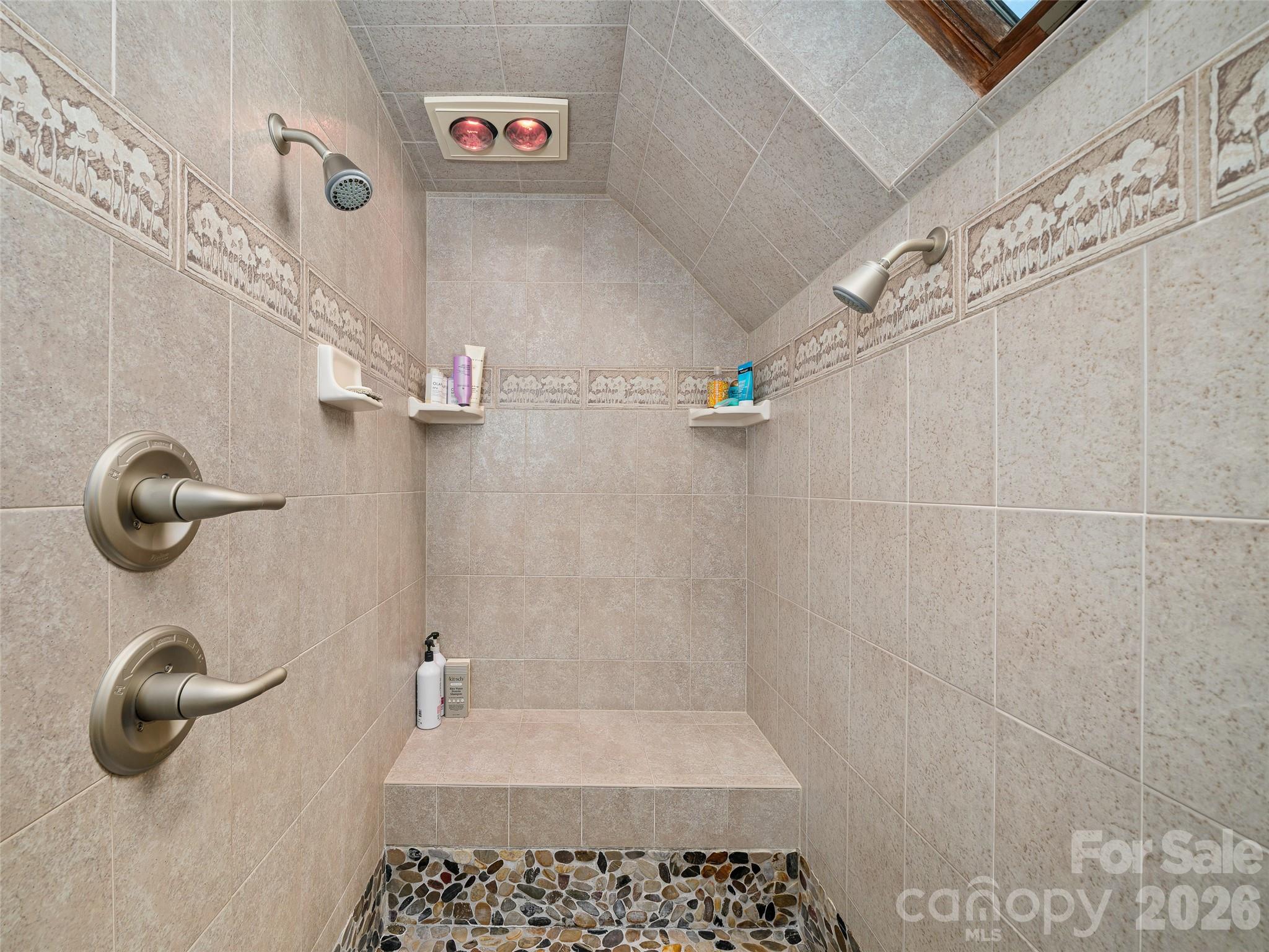 210 Shepard Way — Burnsville