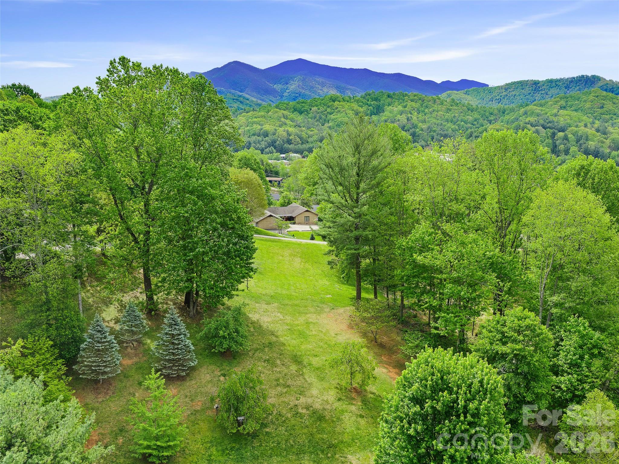 210 Shepard Way — Burnsville