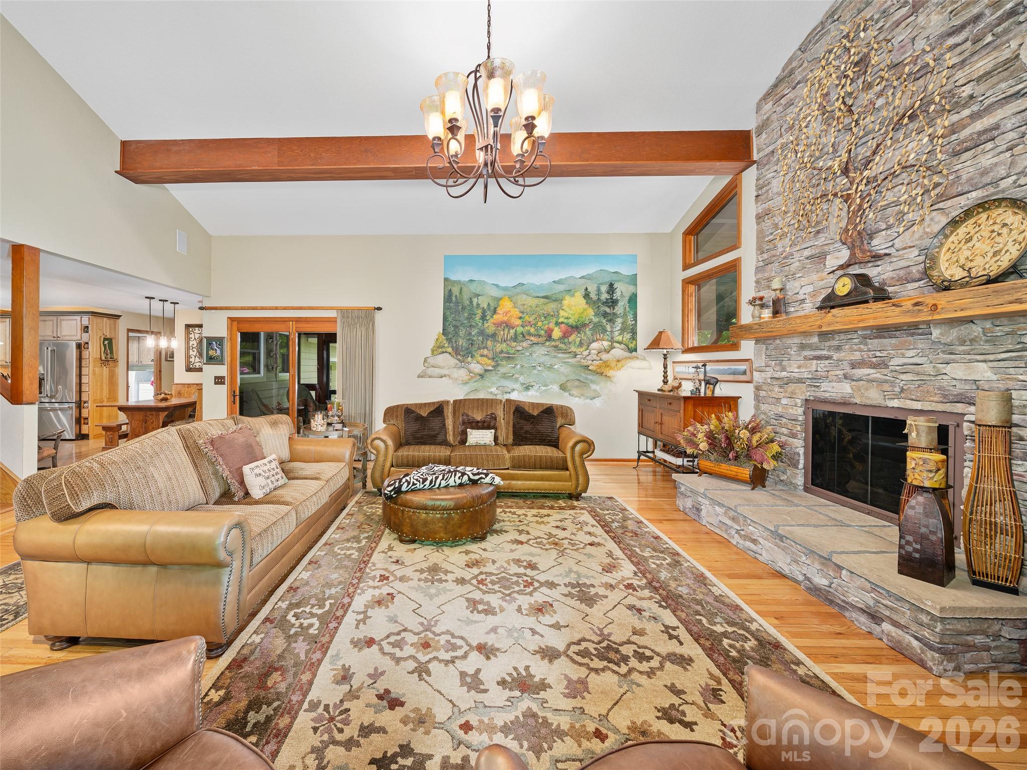 210 Shepard Way — Burnsville