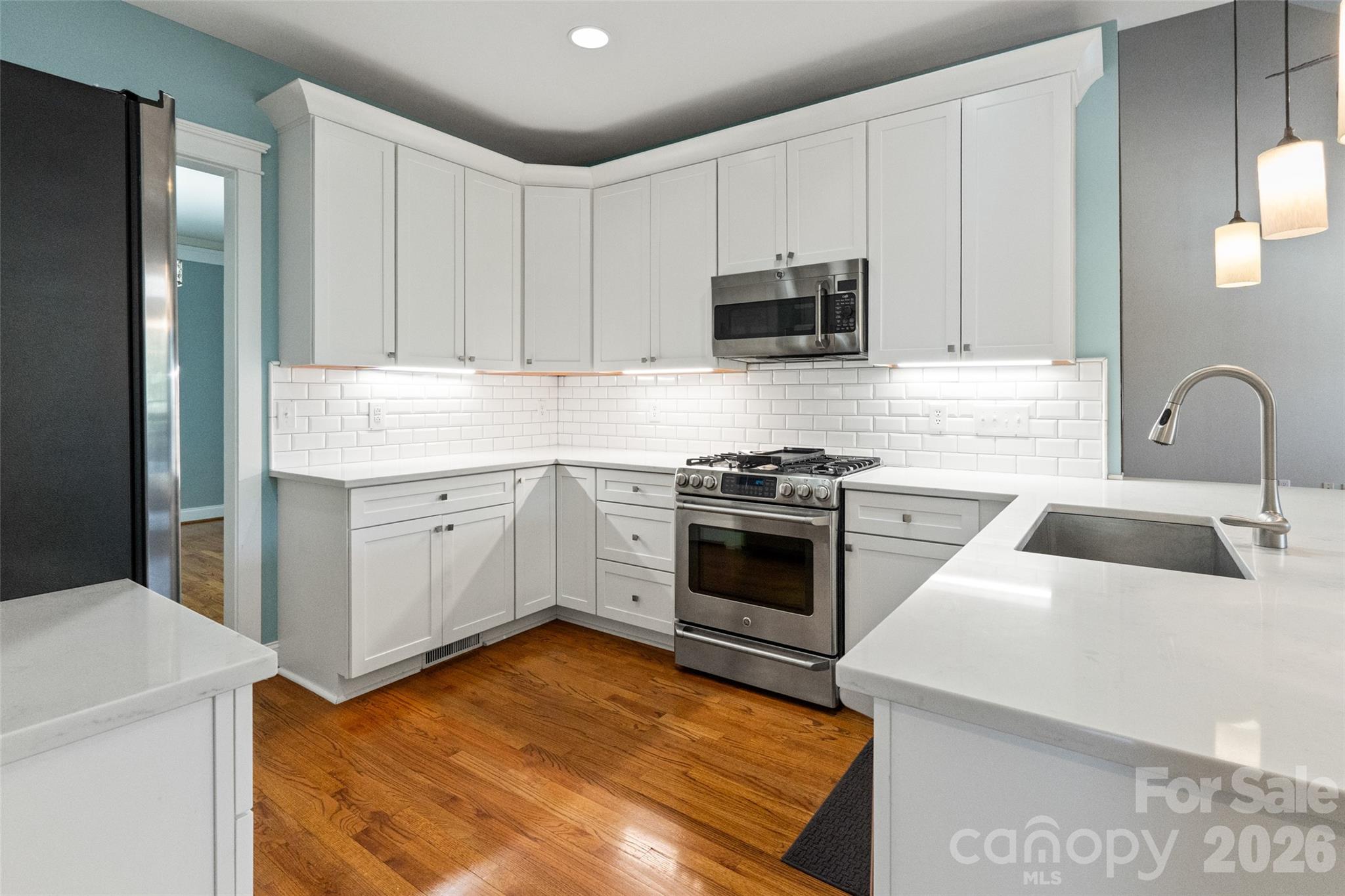 6008 Langham Court — Charlotte