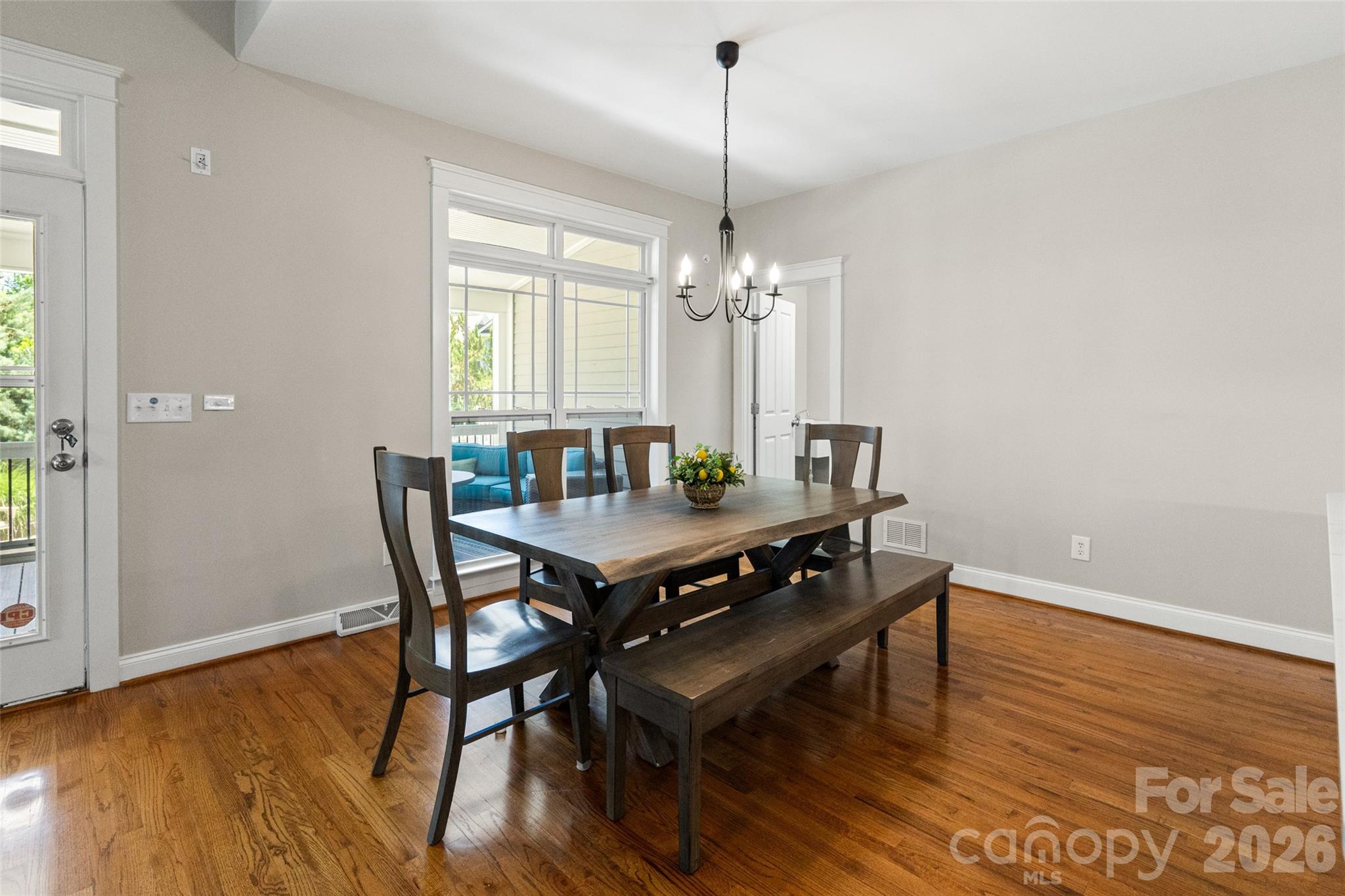 6008 Langham Court — Charlotte