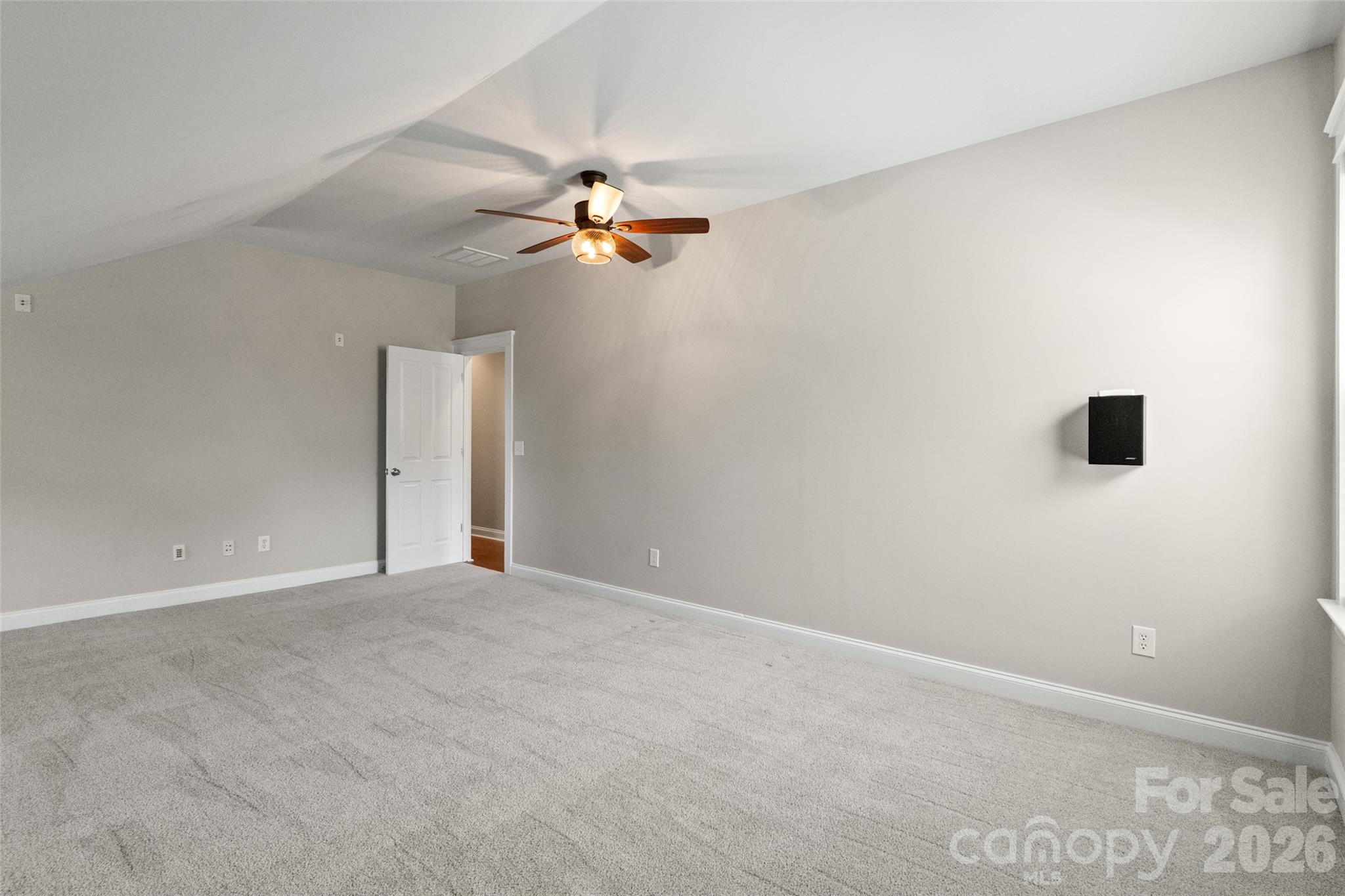 6008 Langham Court — Charlotte
