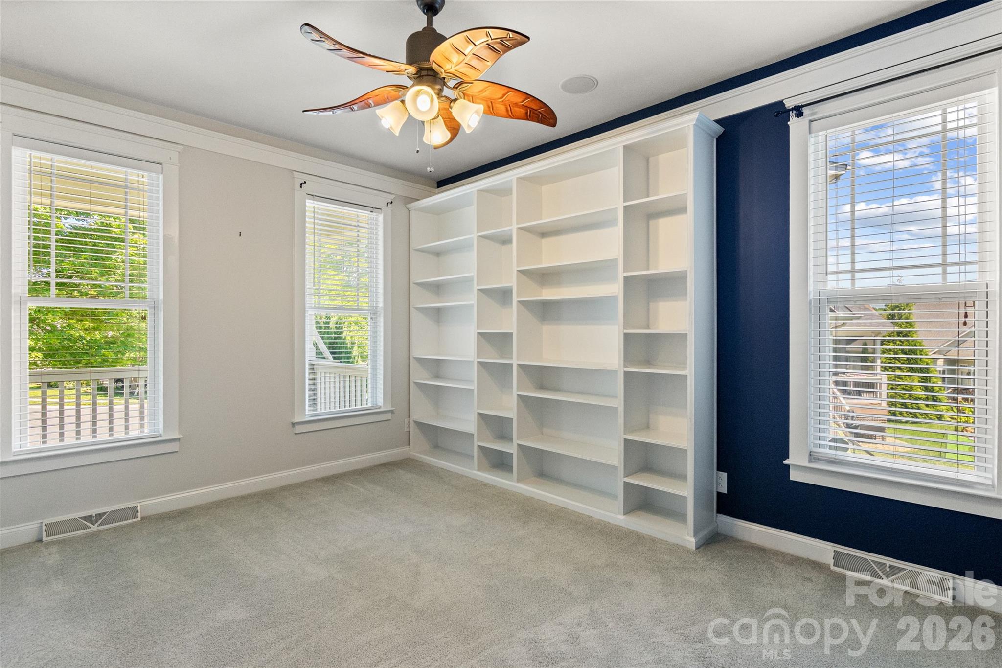 6008 Langham Court — Charlotte