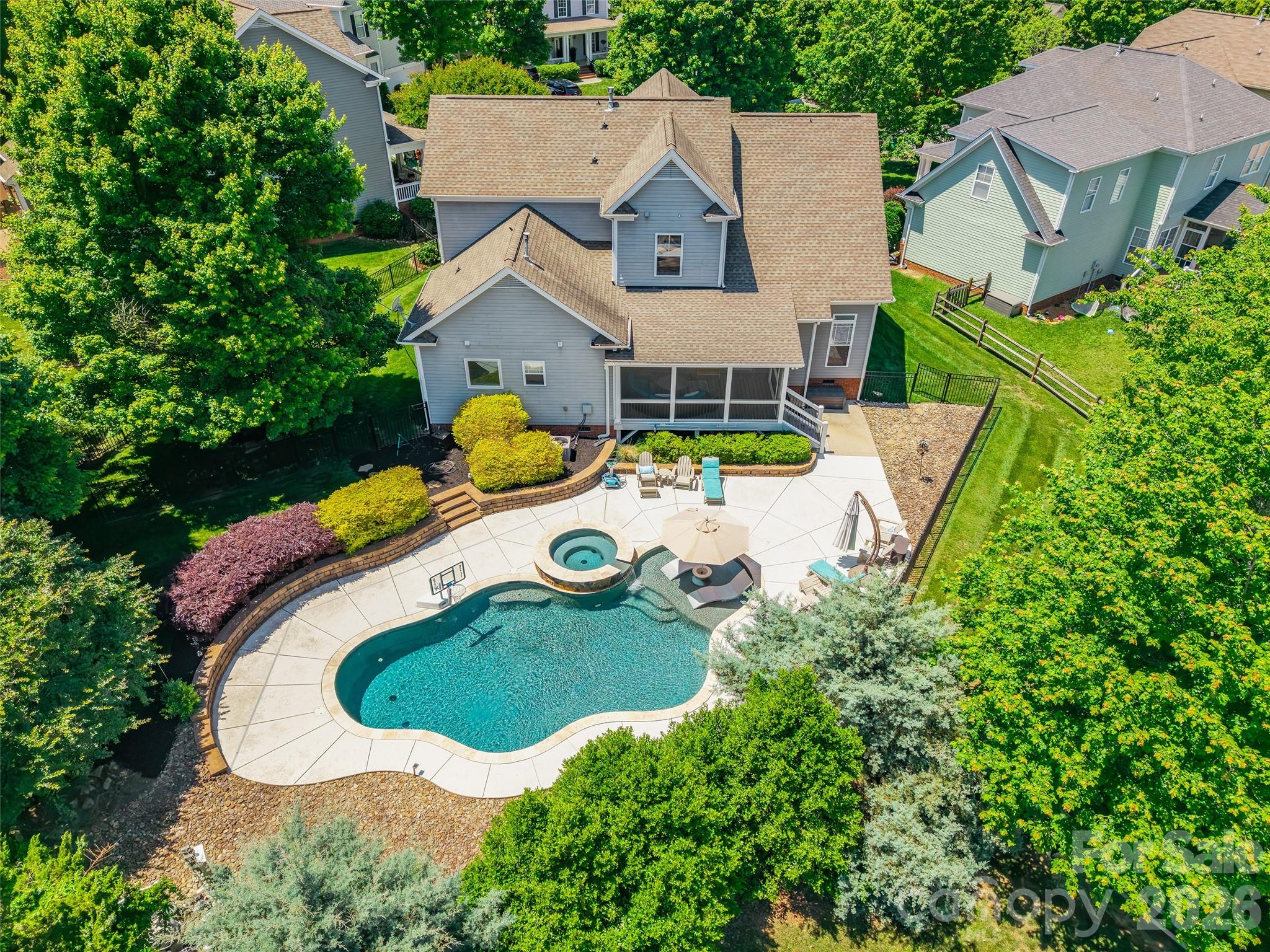 6008 Langham Court — Charlotte