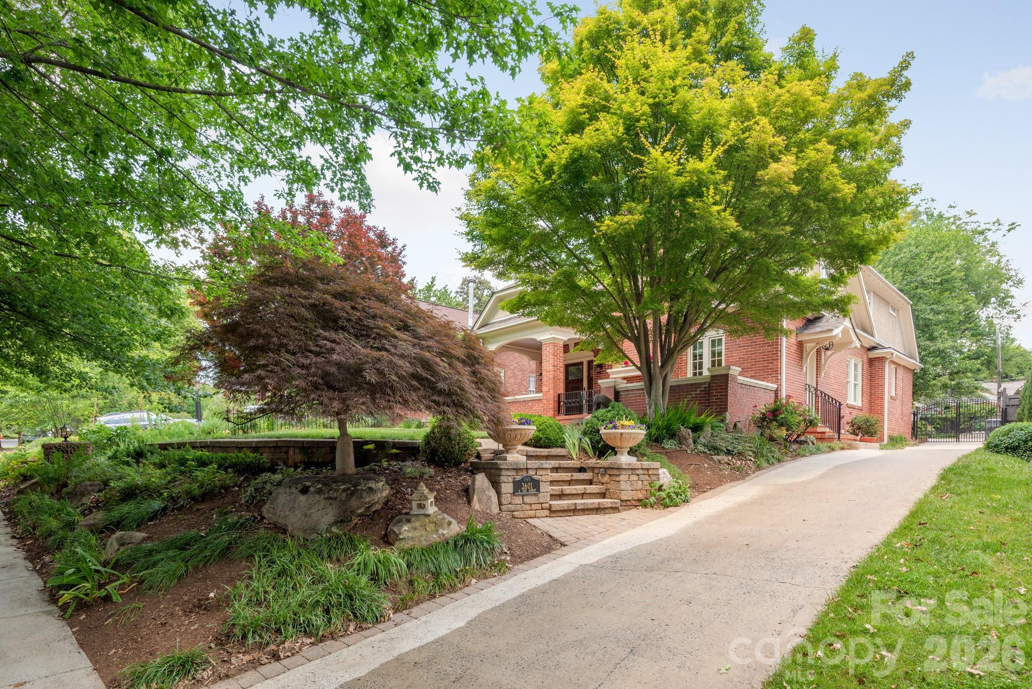 2601 E 5th Street — Charlotte