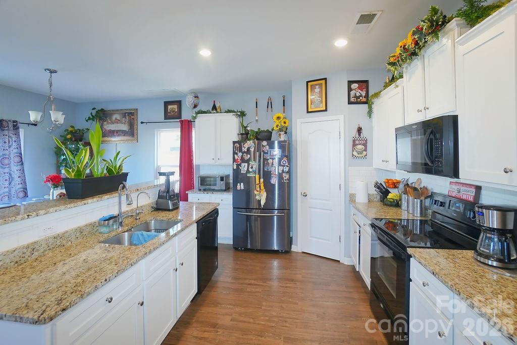 9728 Crooms Court — Charlotte