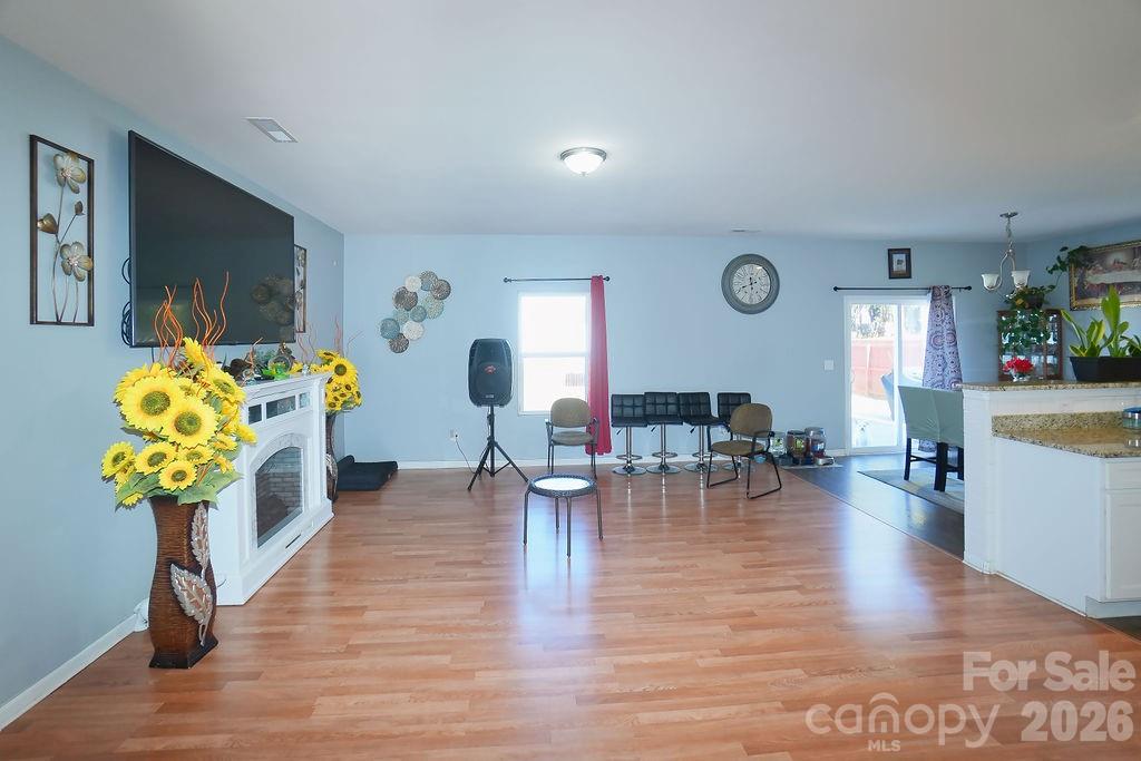 9728 Crooms Court — Charlotte