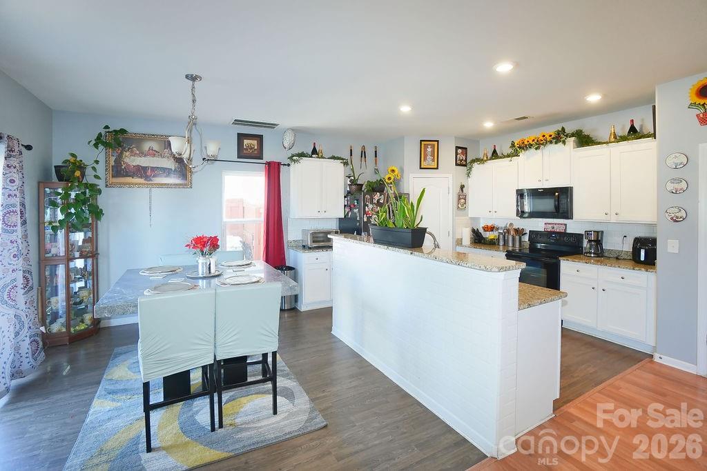 9728 Crooms Court — Charlotte