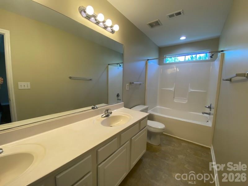 112 Sunridge Drive — Mooresville