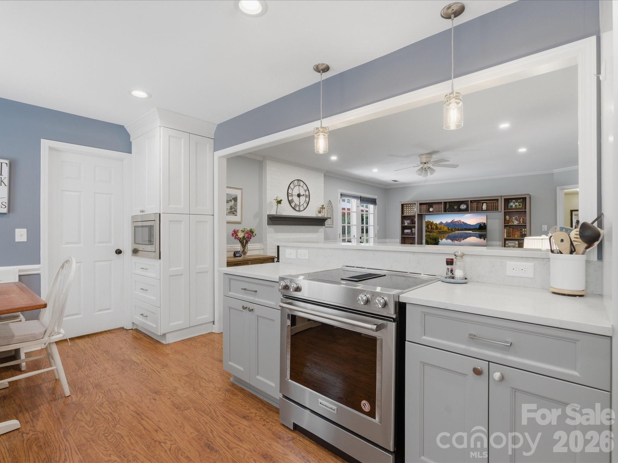 7102 Graburn Road — Charlotte