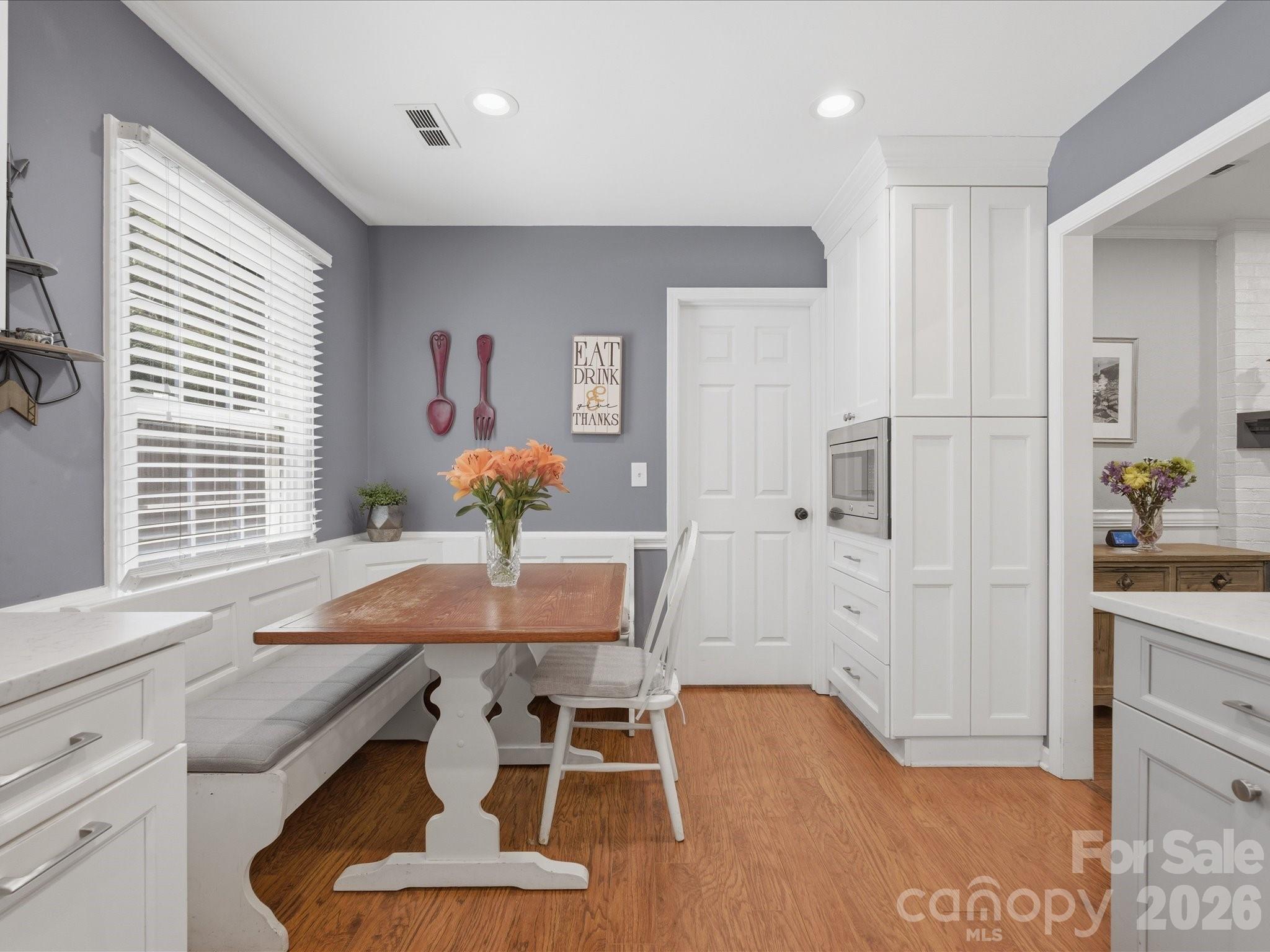 7102 Graburn Road — Charlotte