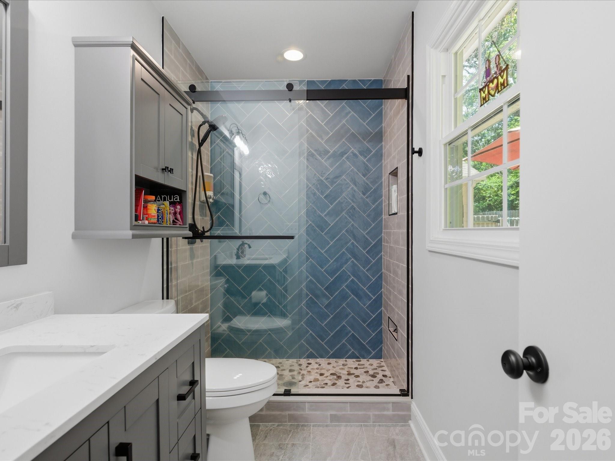 7102 Graburn Road — Charlotte