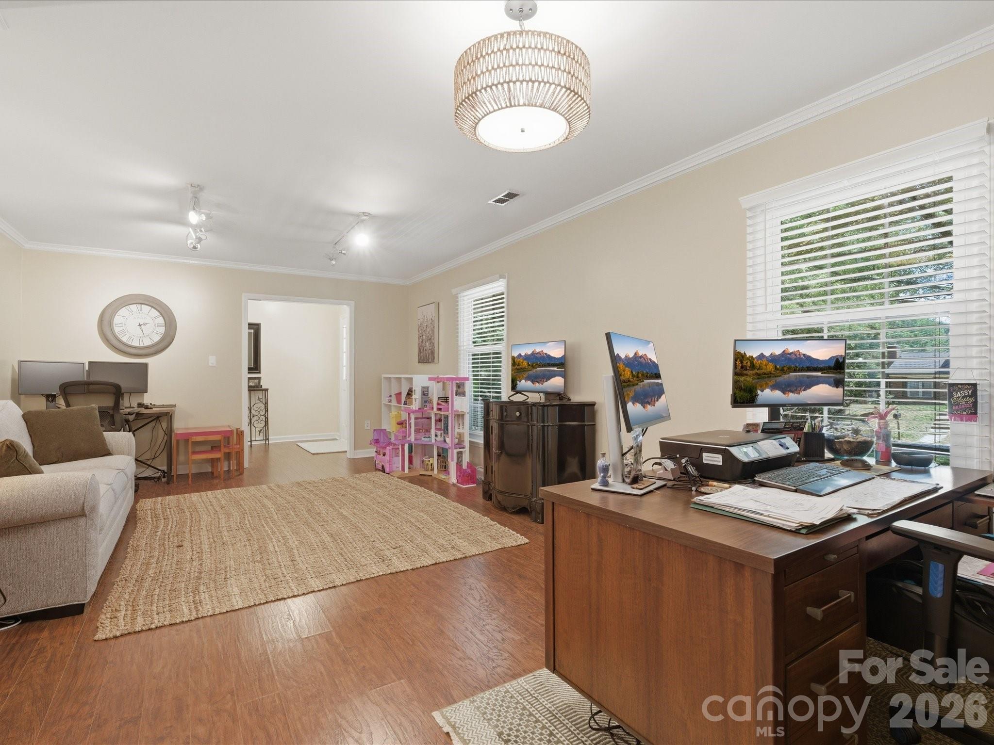7102 Graburn Road — Charlotte