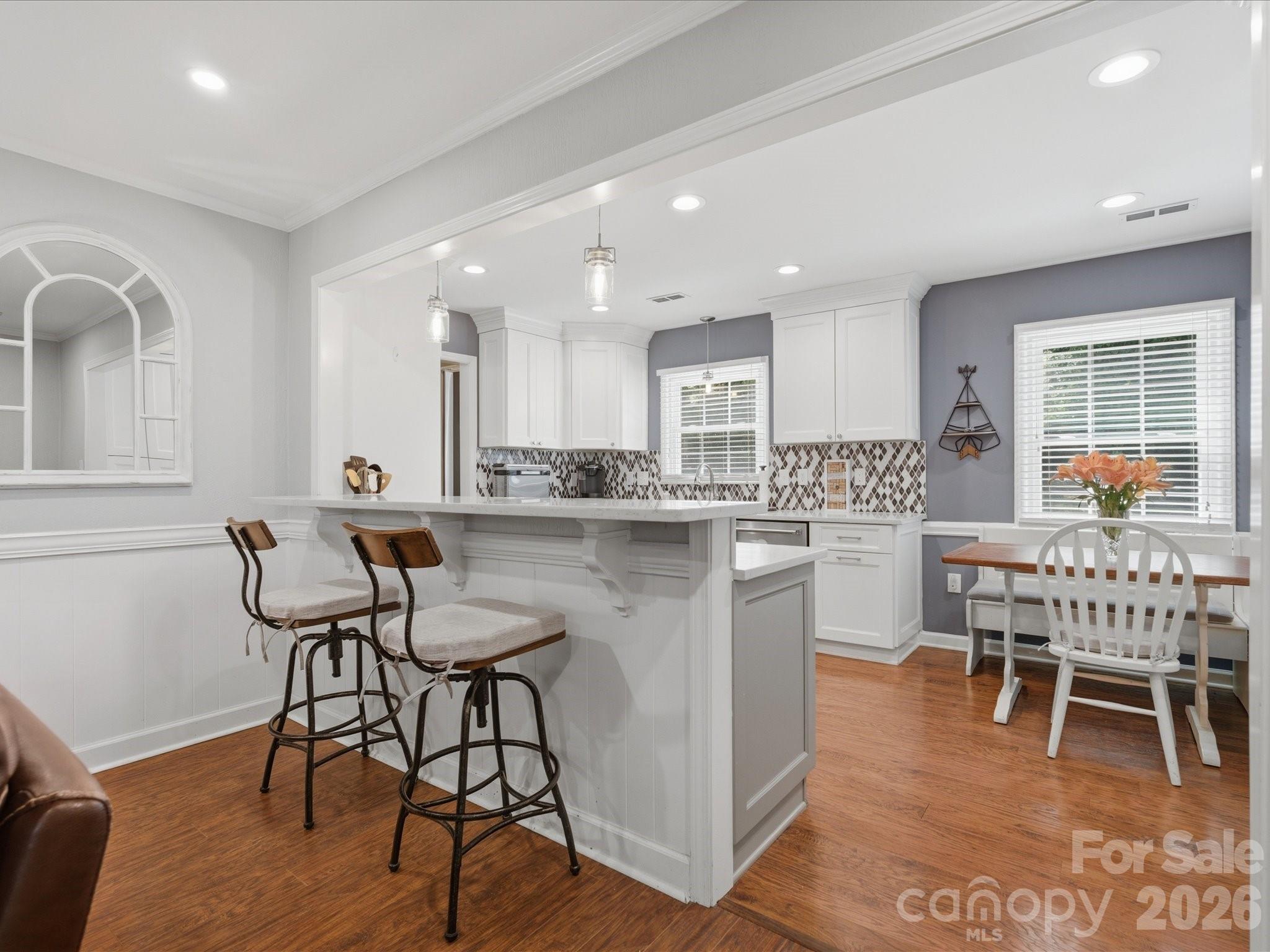 7102 Graburn Road — Charlotte