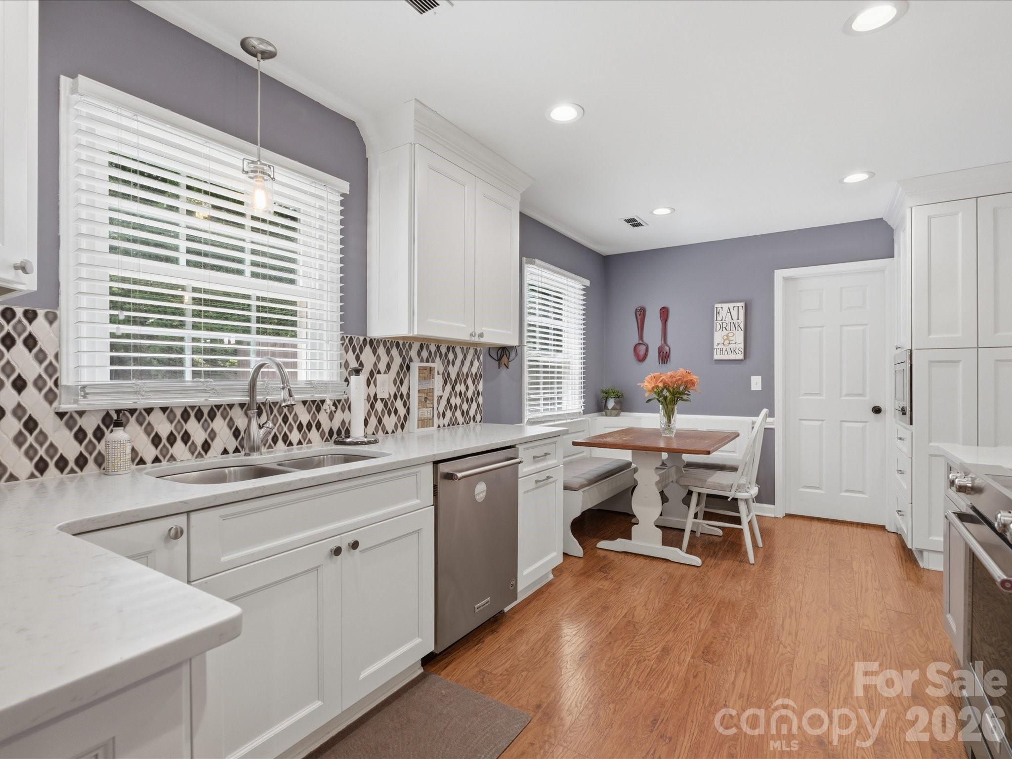 7102 Graburn Road — Charlotte