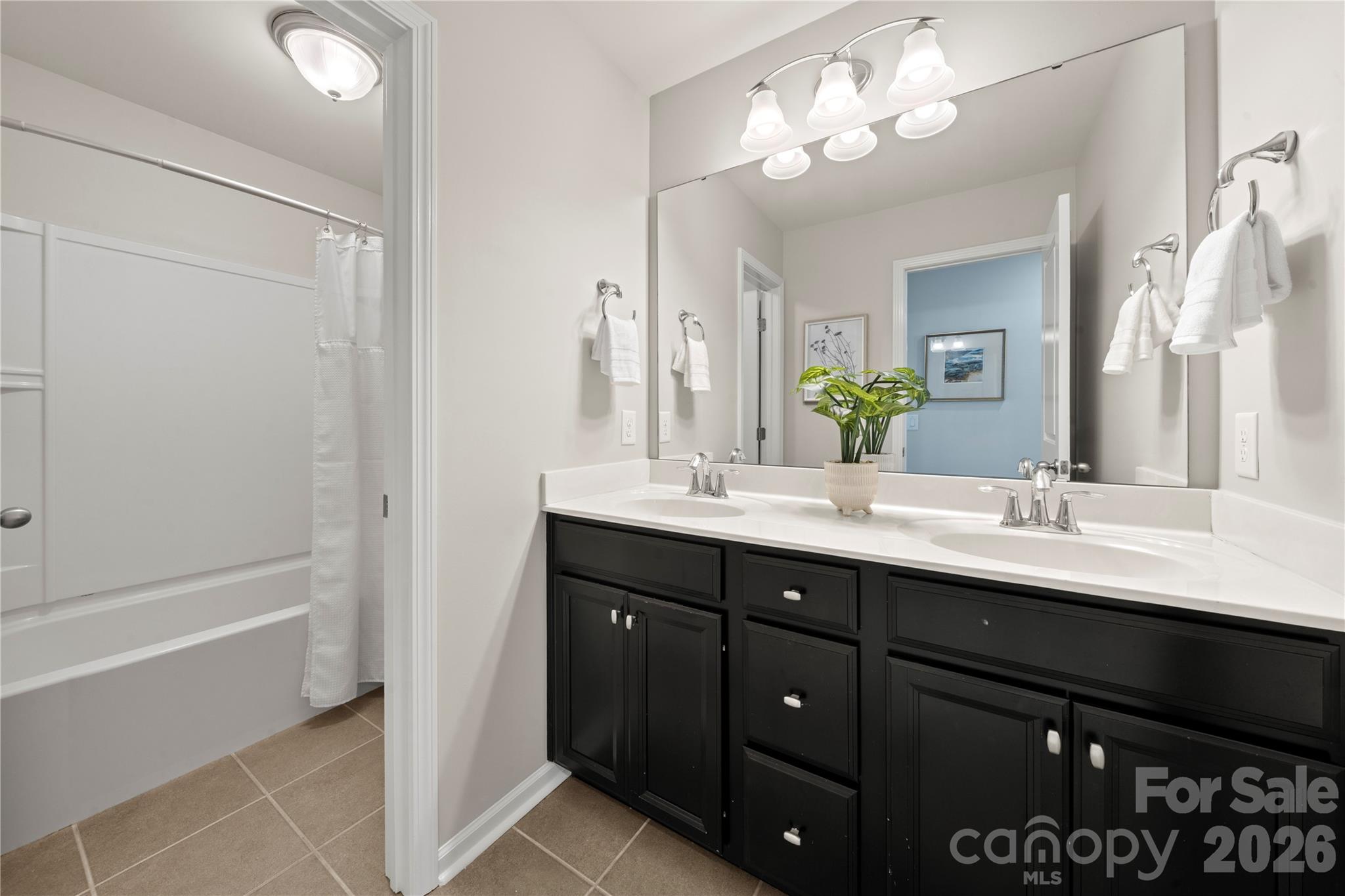 15504 Oleander Drive — Charlotte